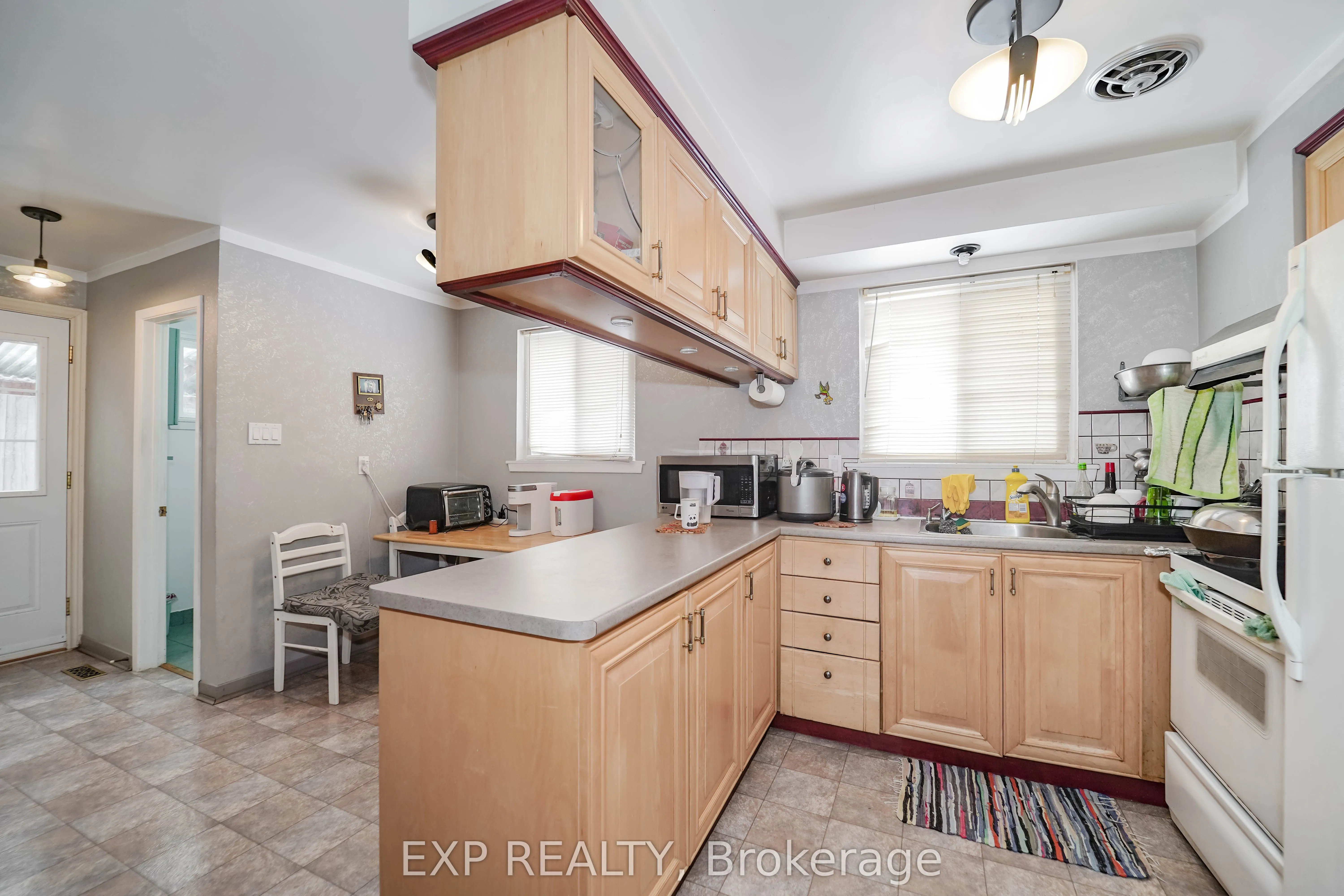 23 Cloverdale Drive