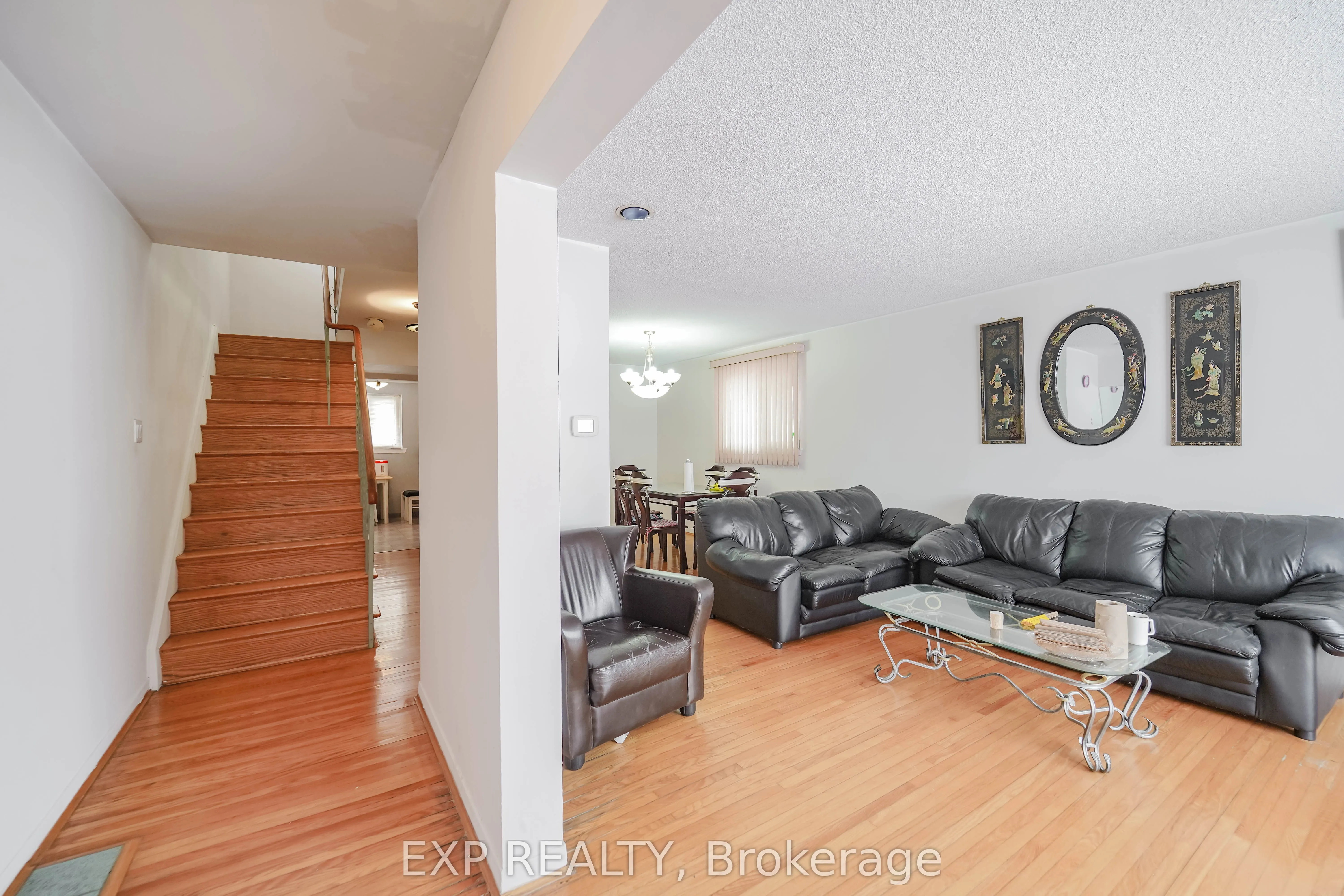 23 Cloverdale Drive