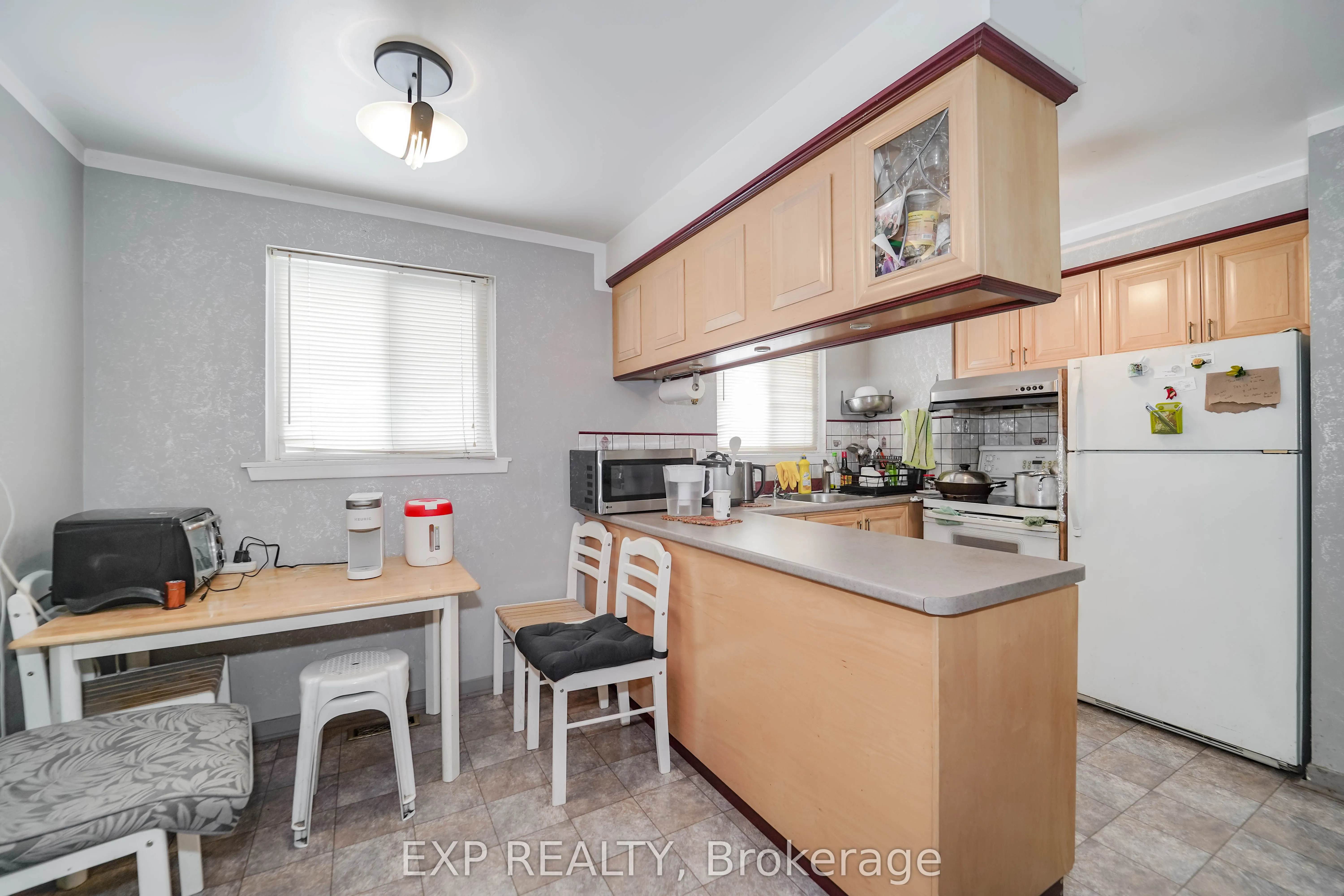 23 Cloverdale Drive