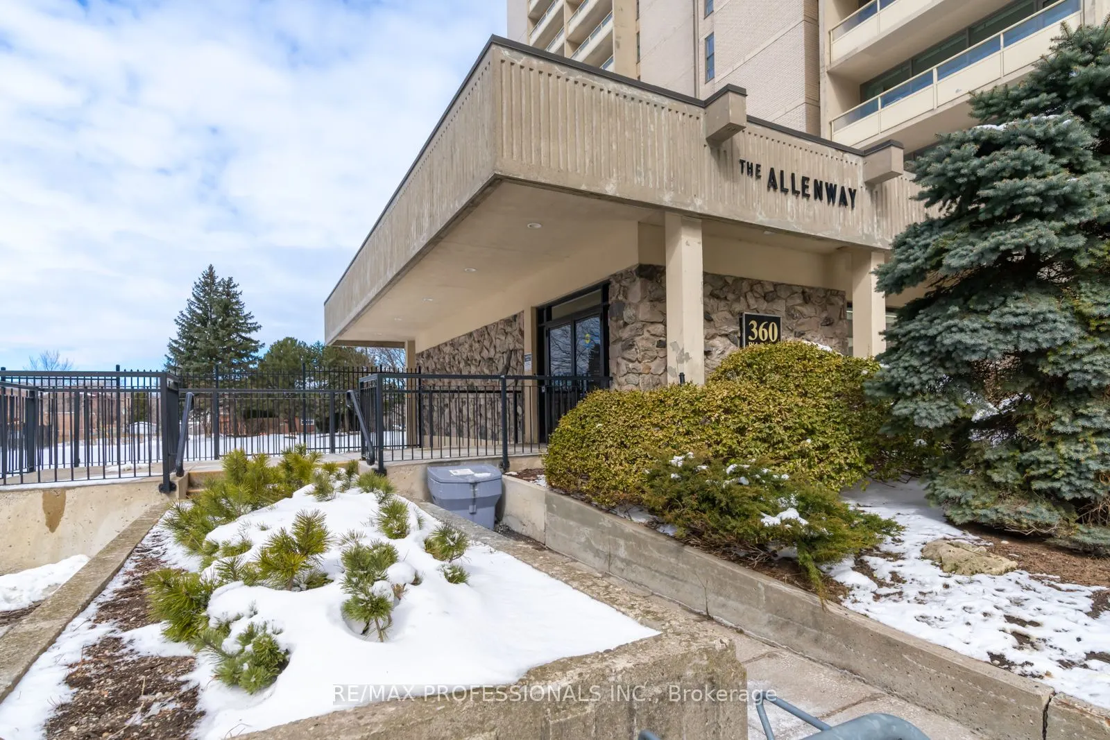 360 Ridelle Avenue, #2107