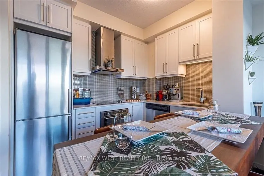 2093 Fairview Street, #610
