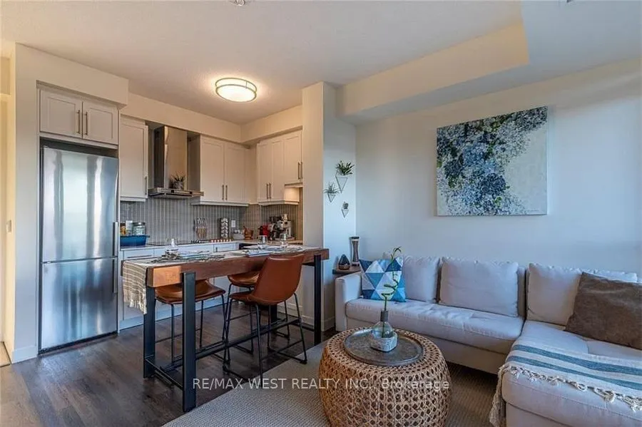 2093 Fairview Street, #610