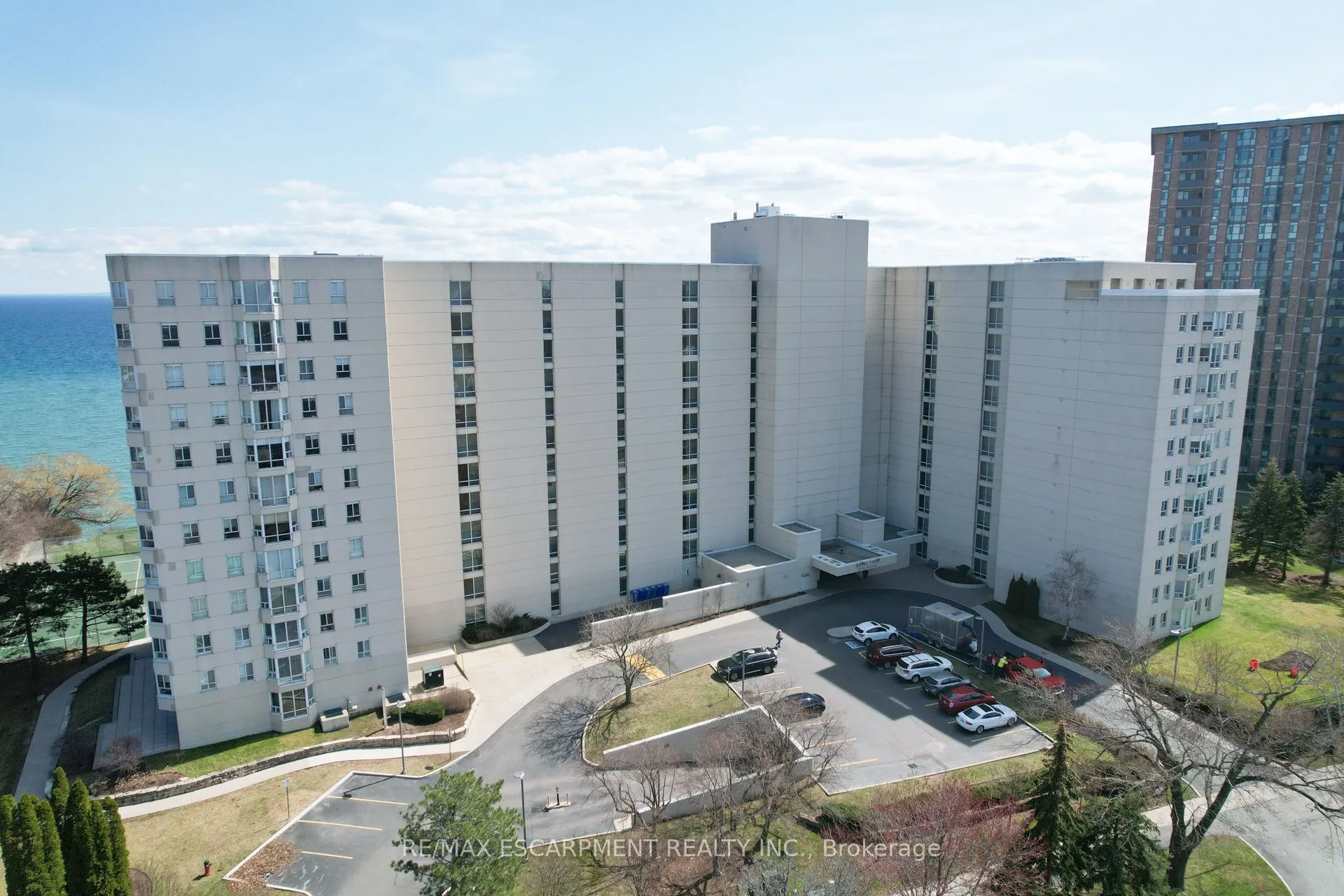 5280 Lakeshore Road, #801