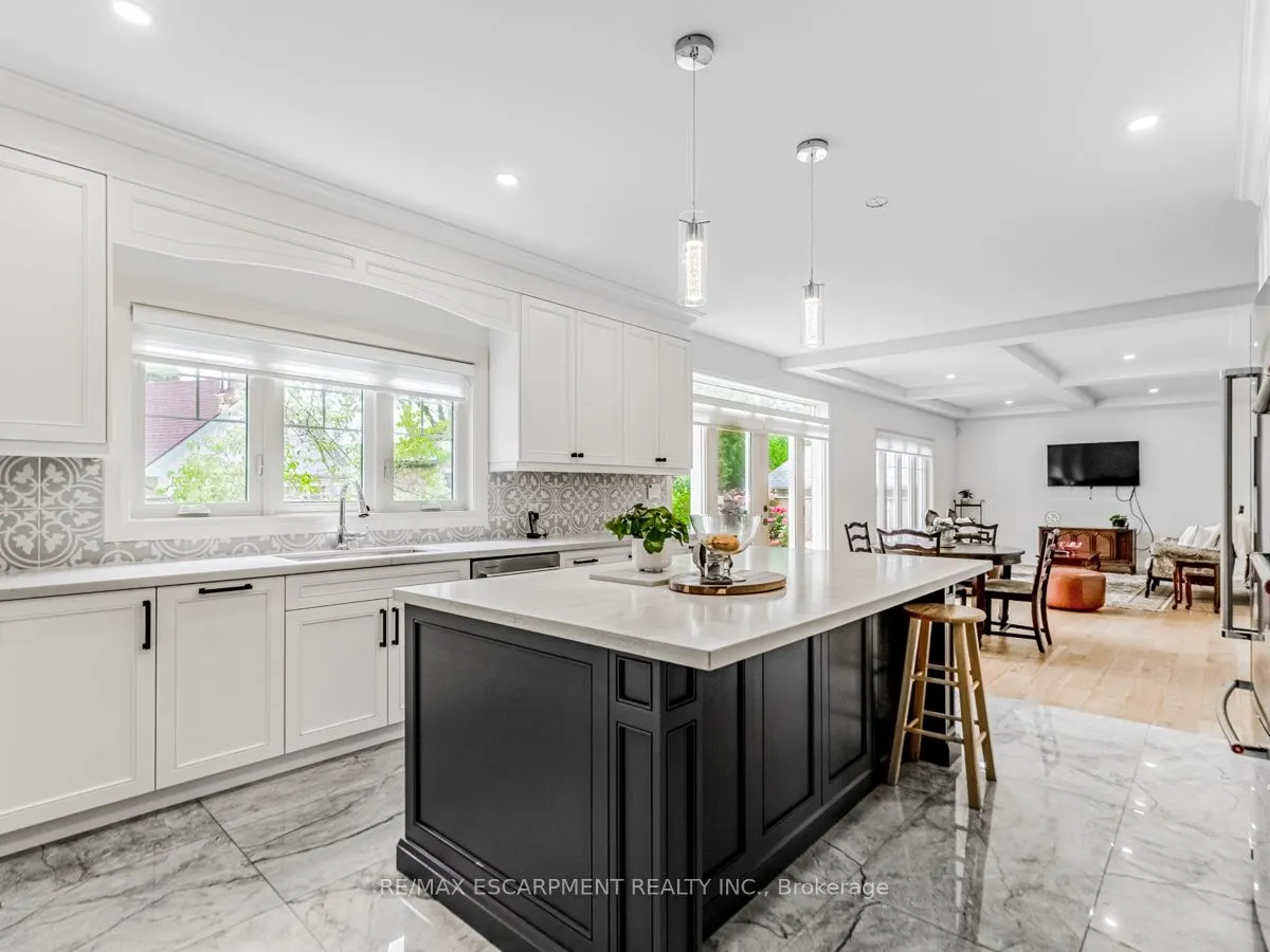 89 Anne Boulevard
