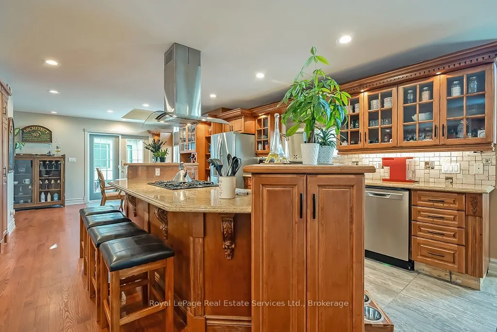 6 TURTLE LAKE Drive
