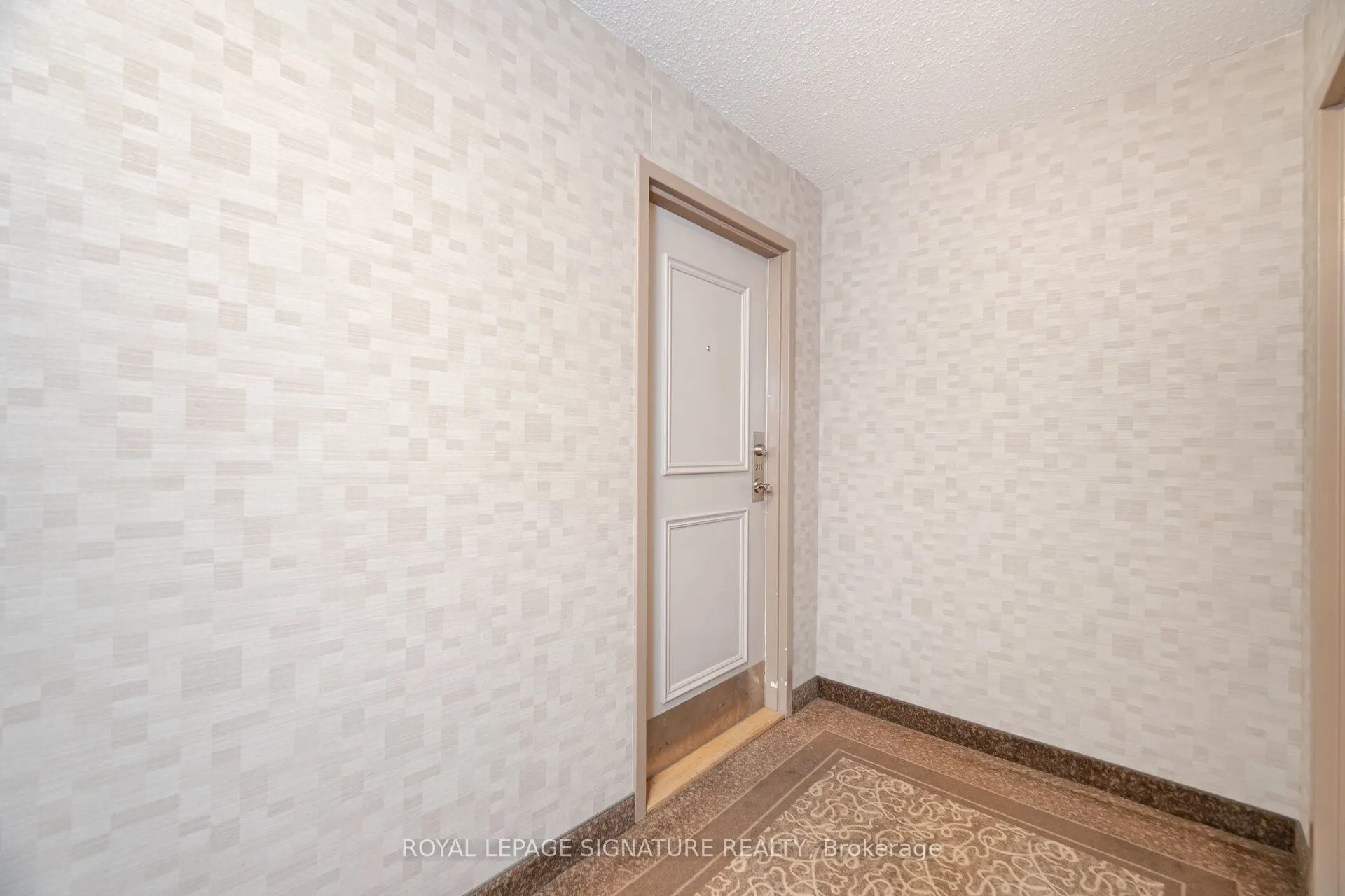 1300 Mississauga Valley Boulevard, #211