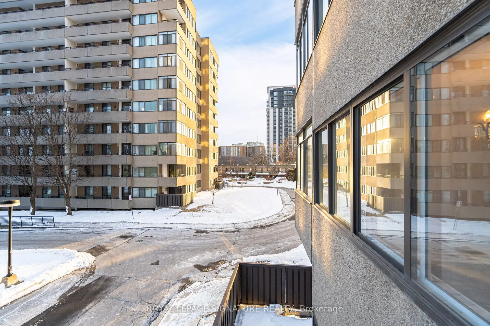 1300 Mississauga Valley Boulevard, #211