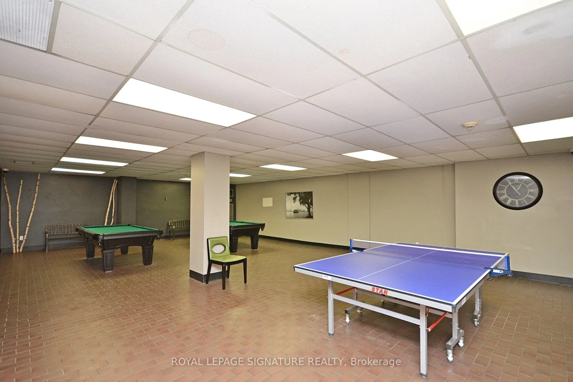 1300 Mississauga Valley Boulevard, #211