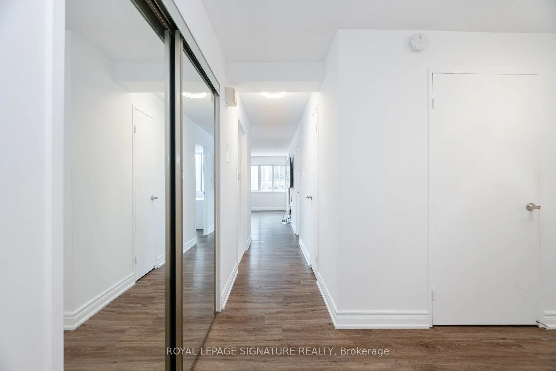 1300 Mississauga Valley Boulevard, #211