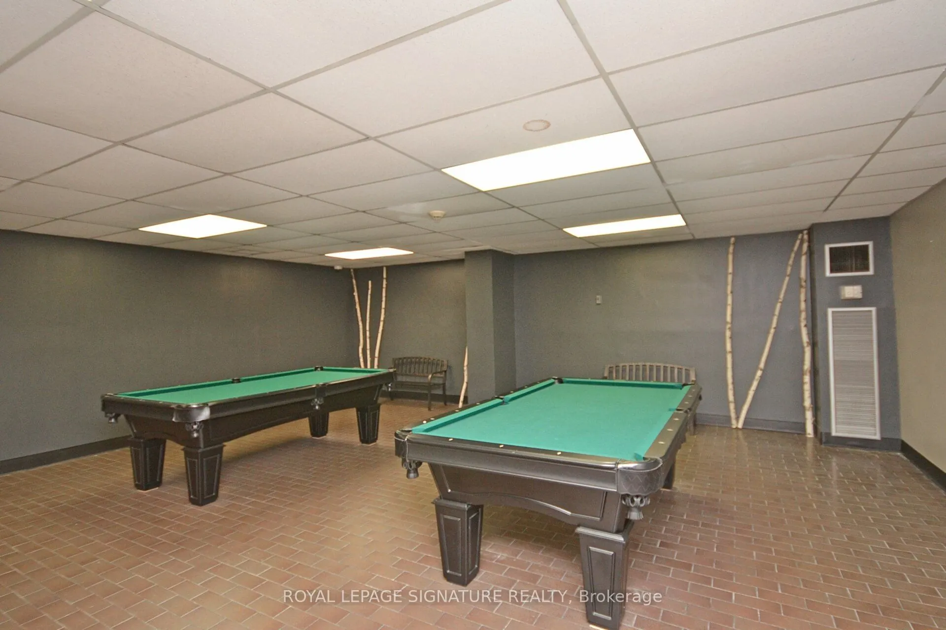 1300 Mississauga Valley Boulevard, #211