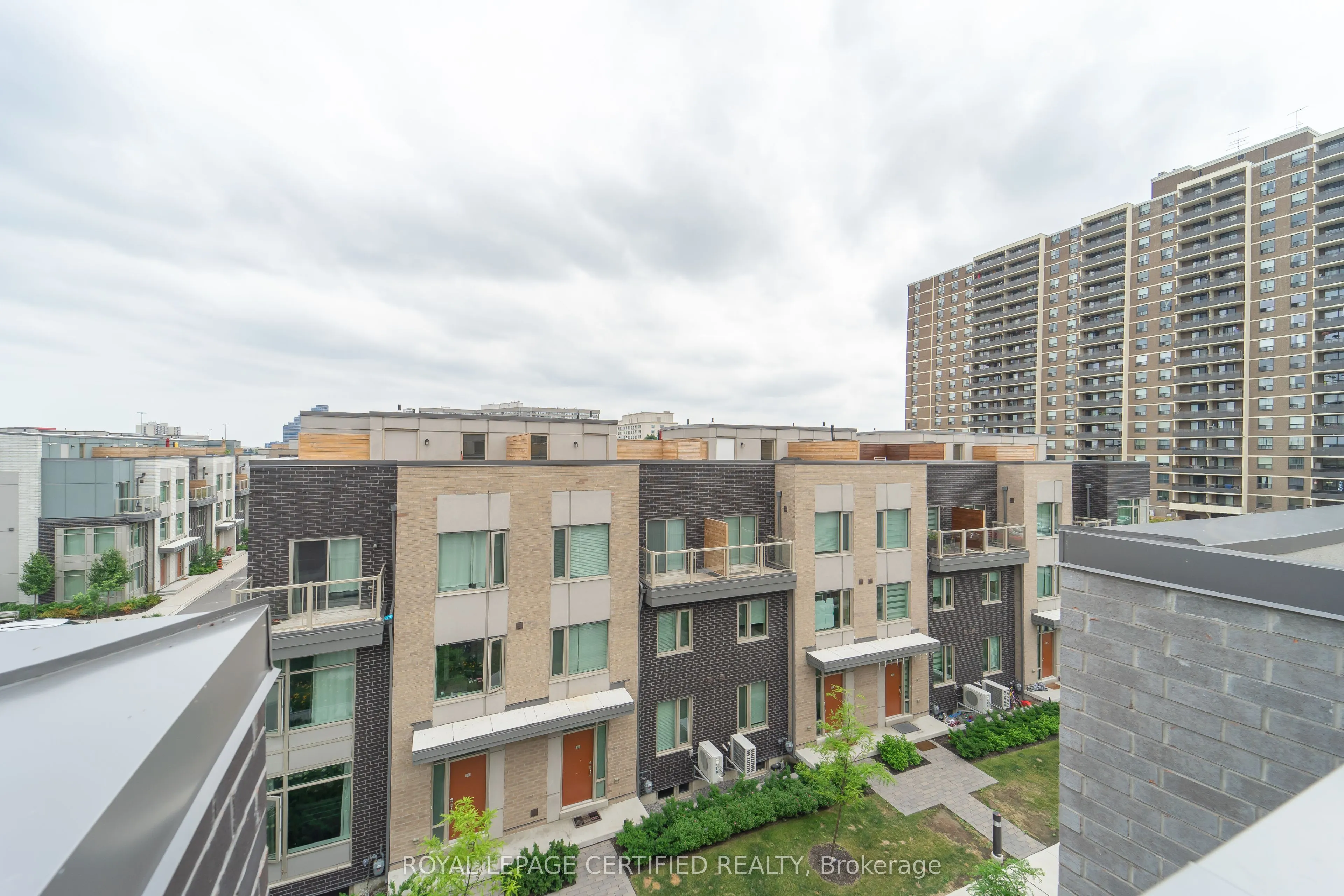 26 Applewood Lane, #43