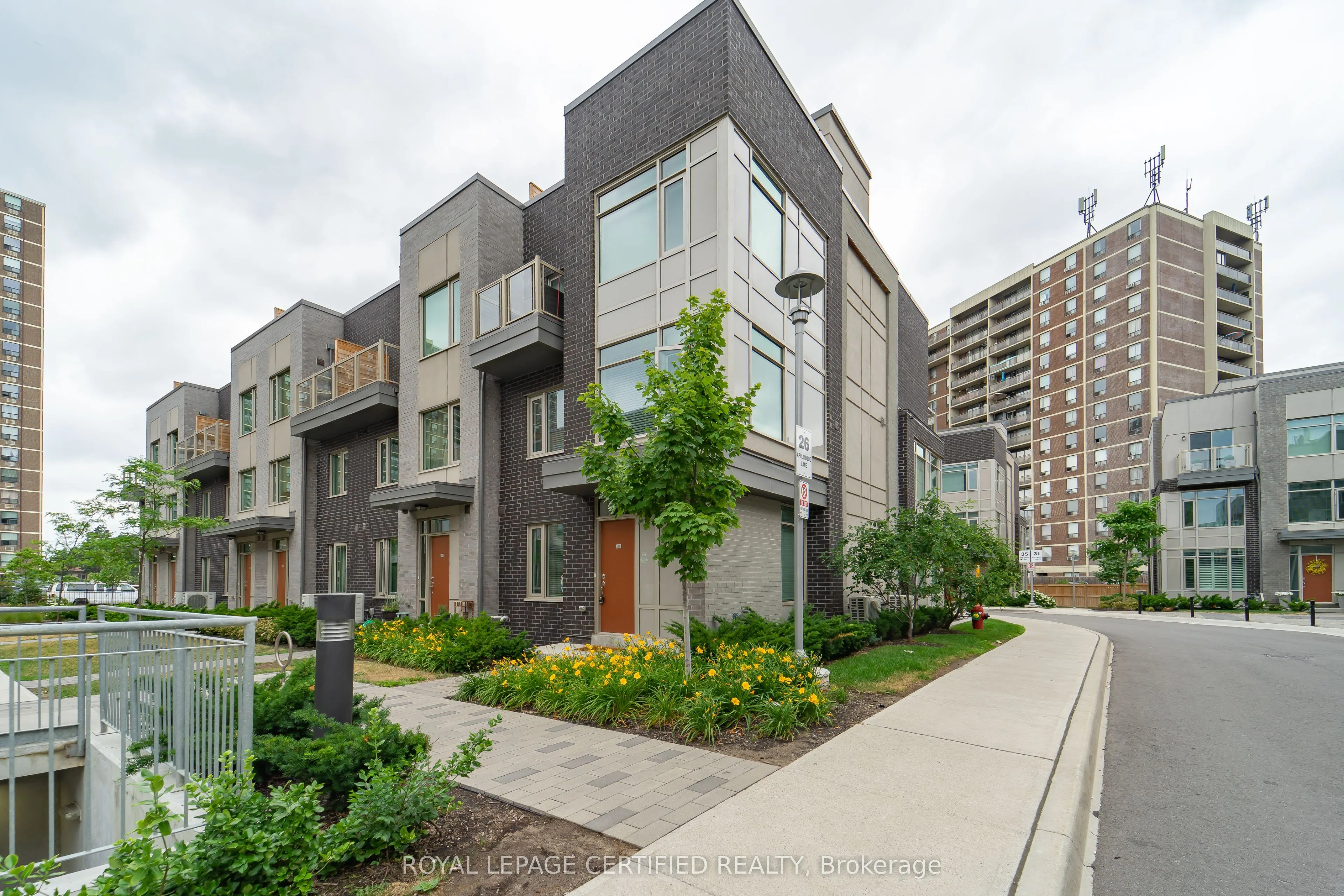 26 Applewood Lane, #43