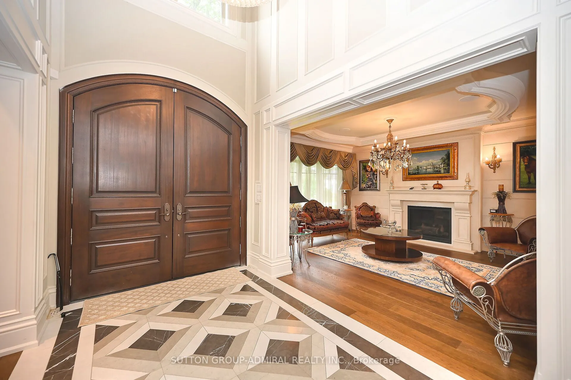 883 Parkland Avenue