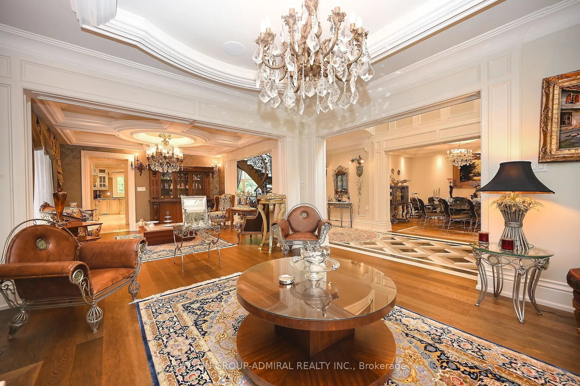 883 Parkland Avenue