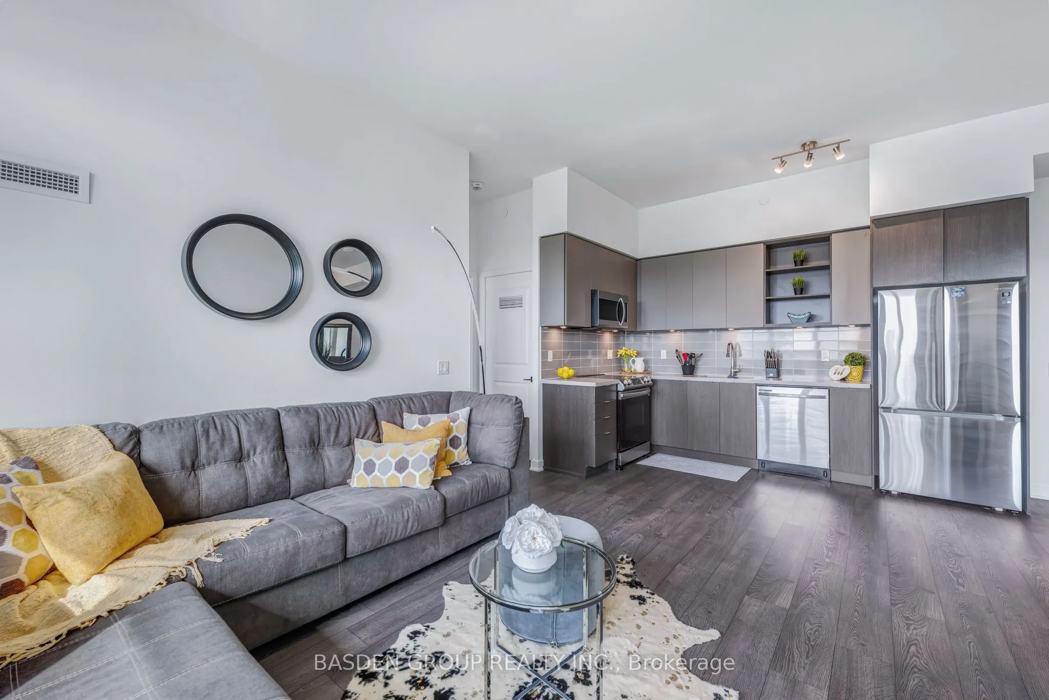4655 Metcalfe Avenue, #202B