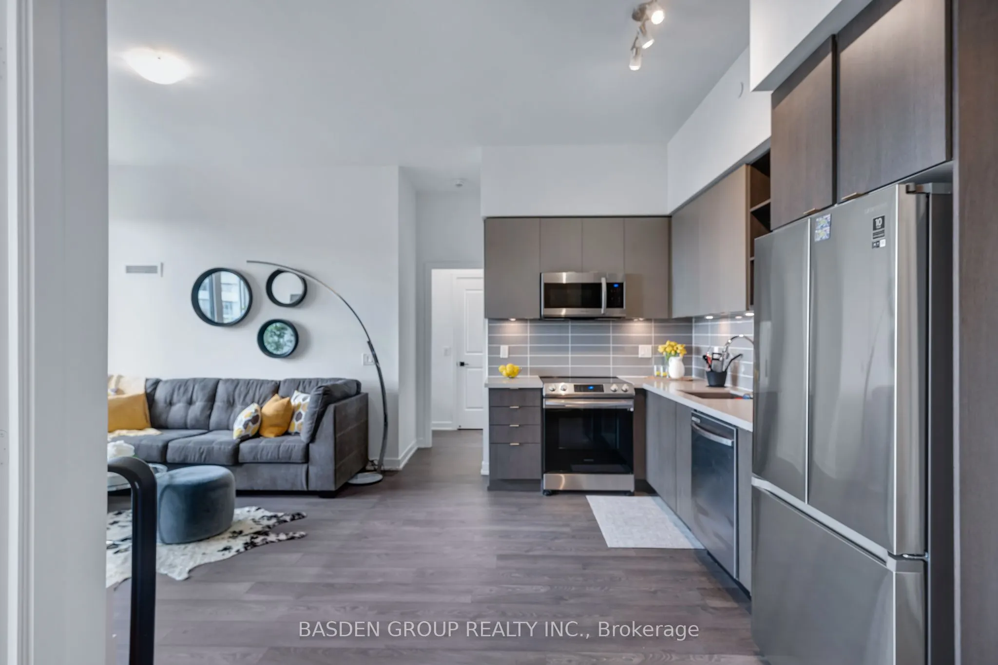 4655 Metcalfe Avenue, #202B
