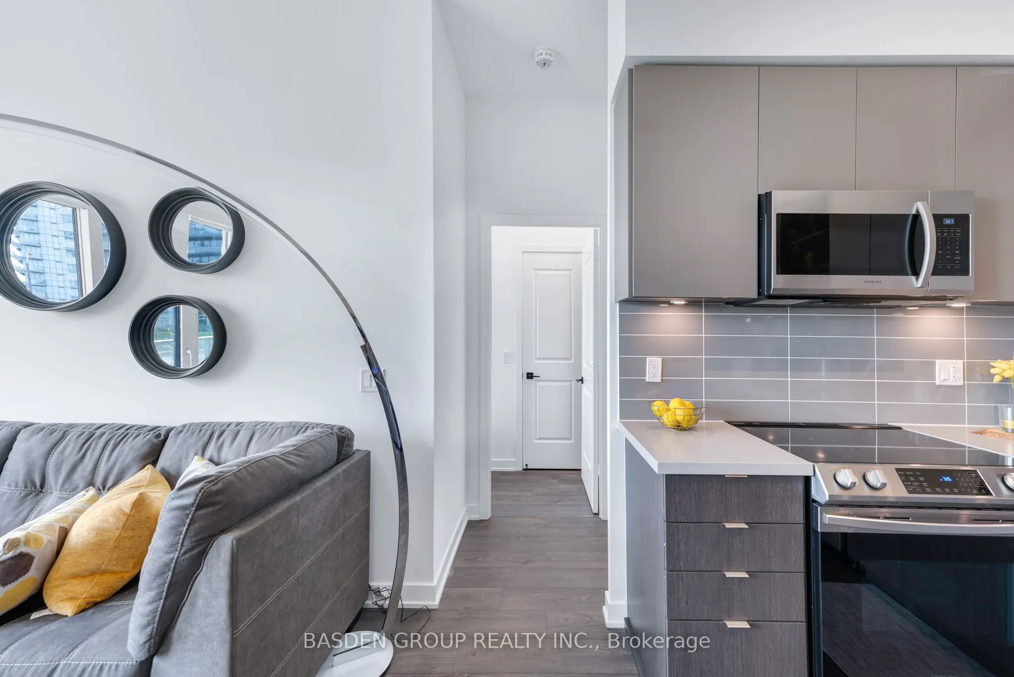 4655 Metcalfe Avenue, #202B