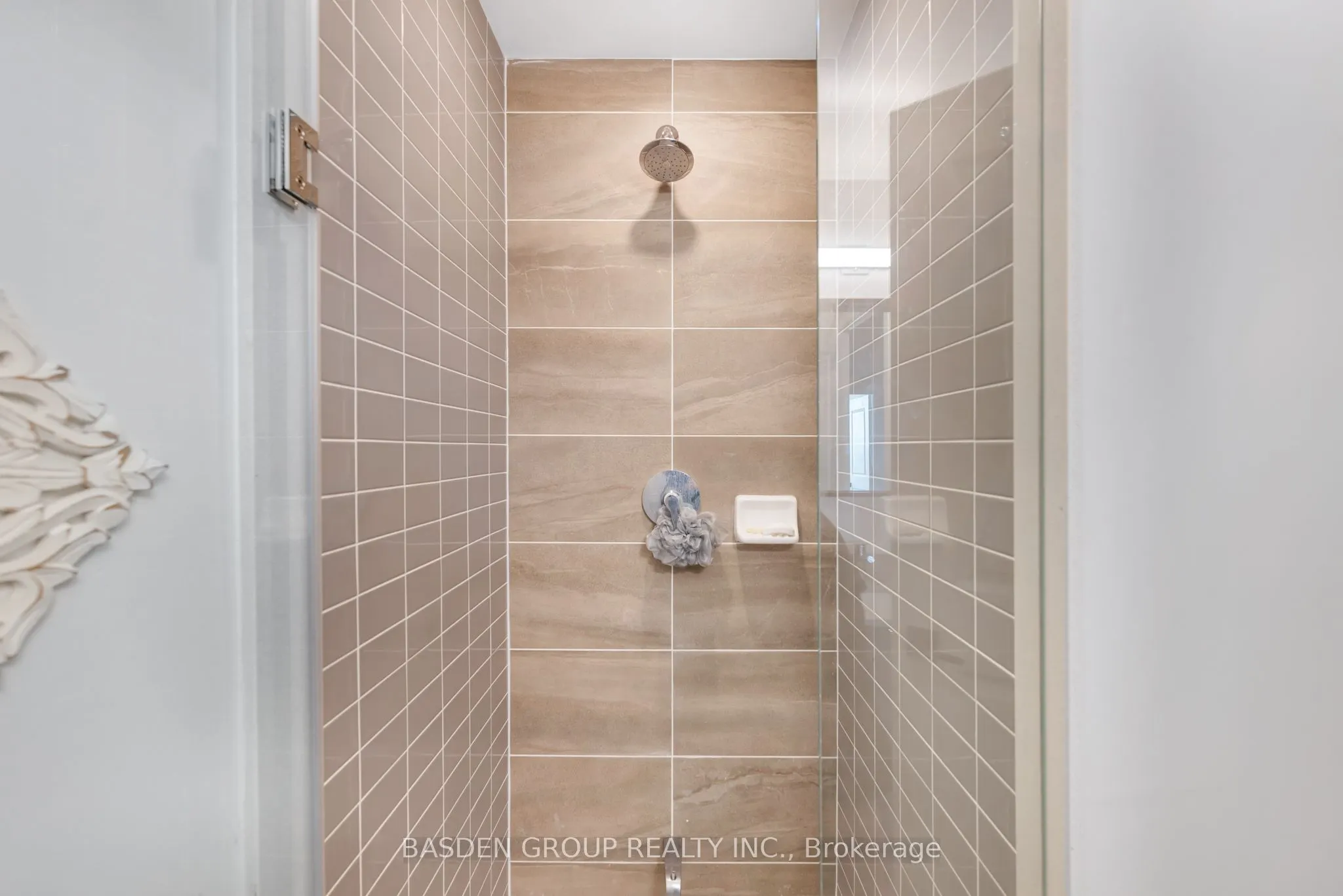 4655 Metcalfe Avenue, #202B