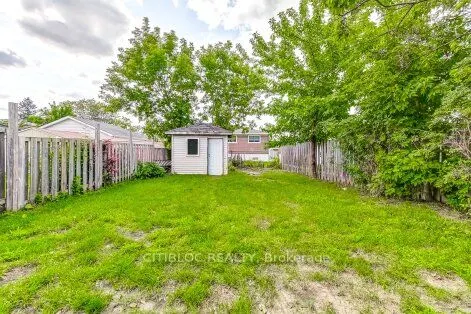 28 Navenby Crescent