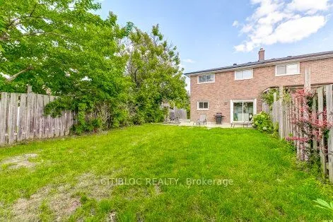 28 Navenby Crescent