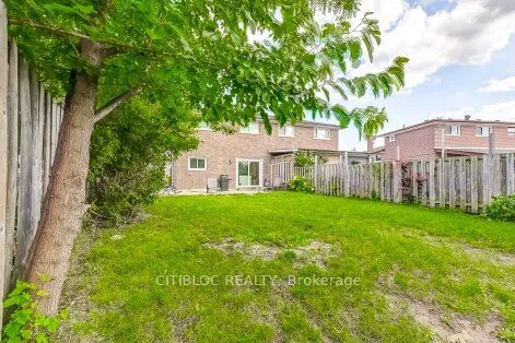 28 Navenby Crescent