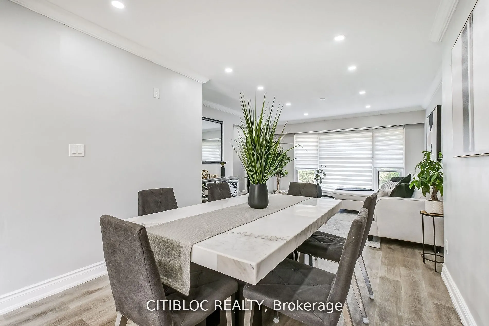 28 Navenby Crescent