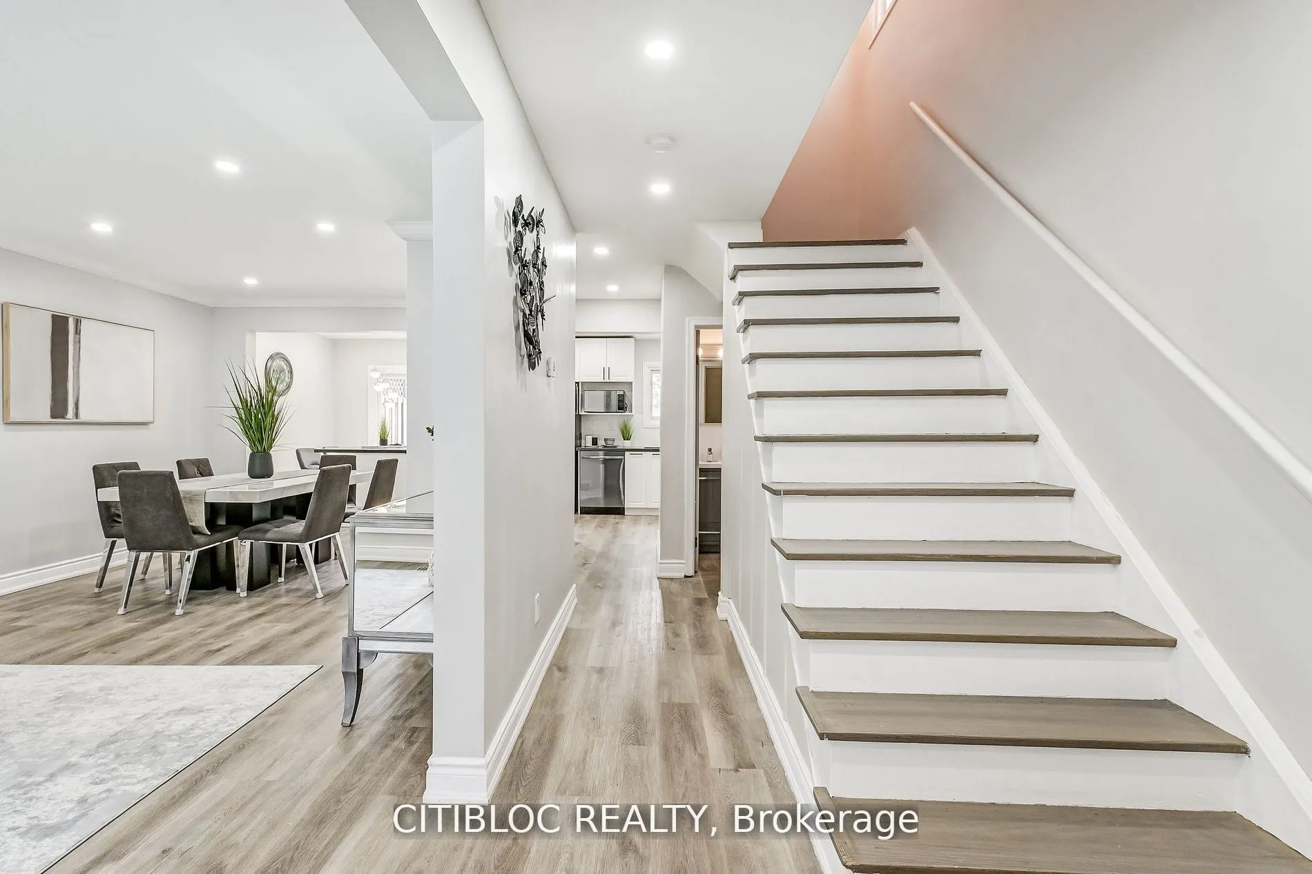 28 Navenby Crescent