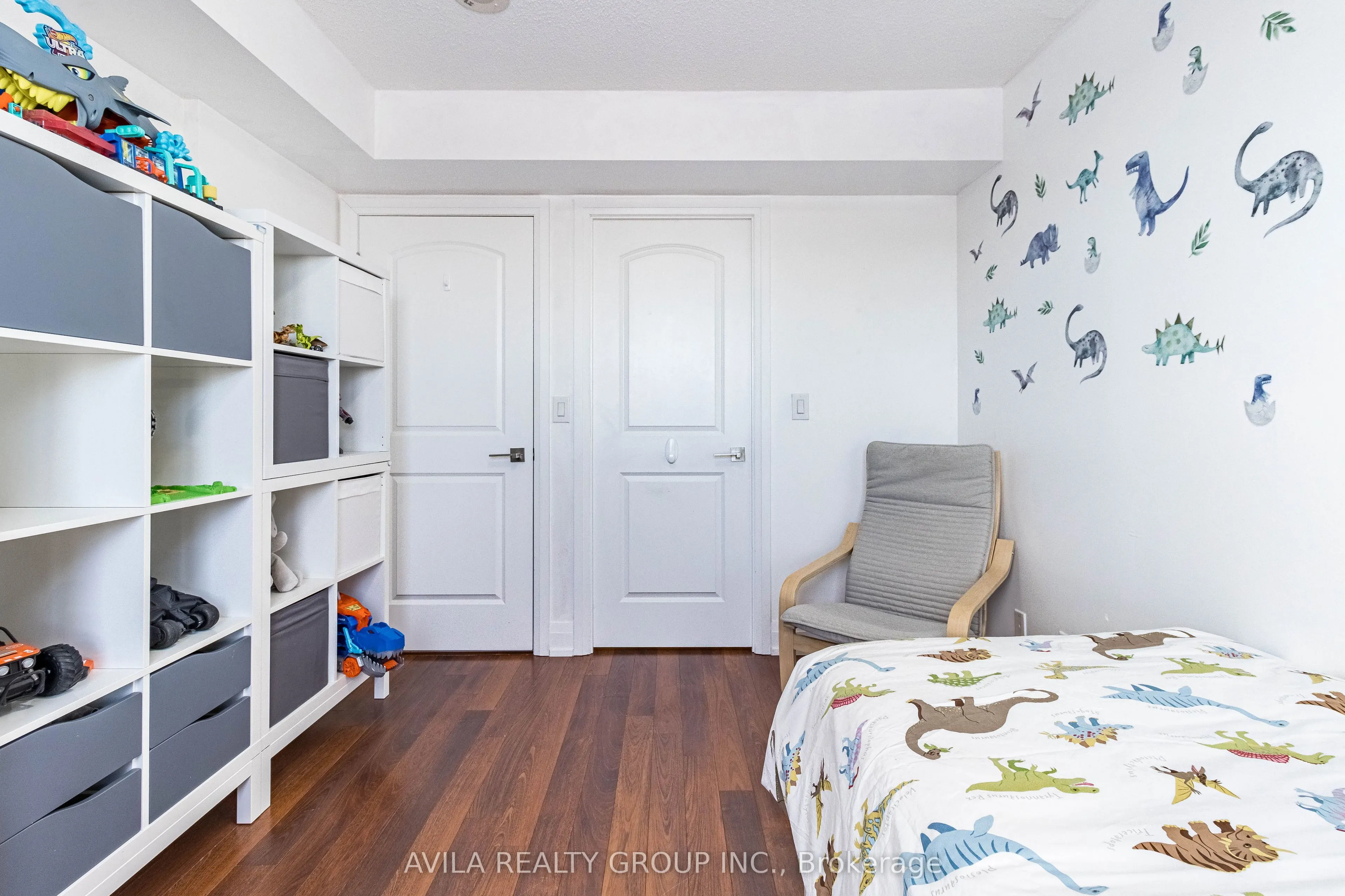 1 De Boers Drive, #606