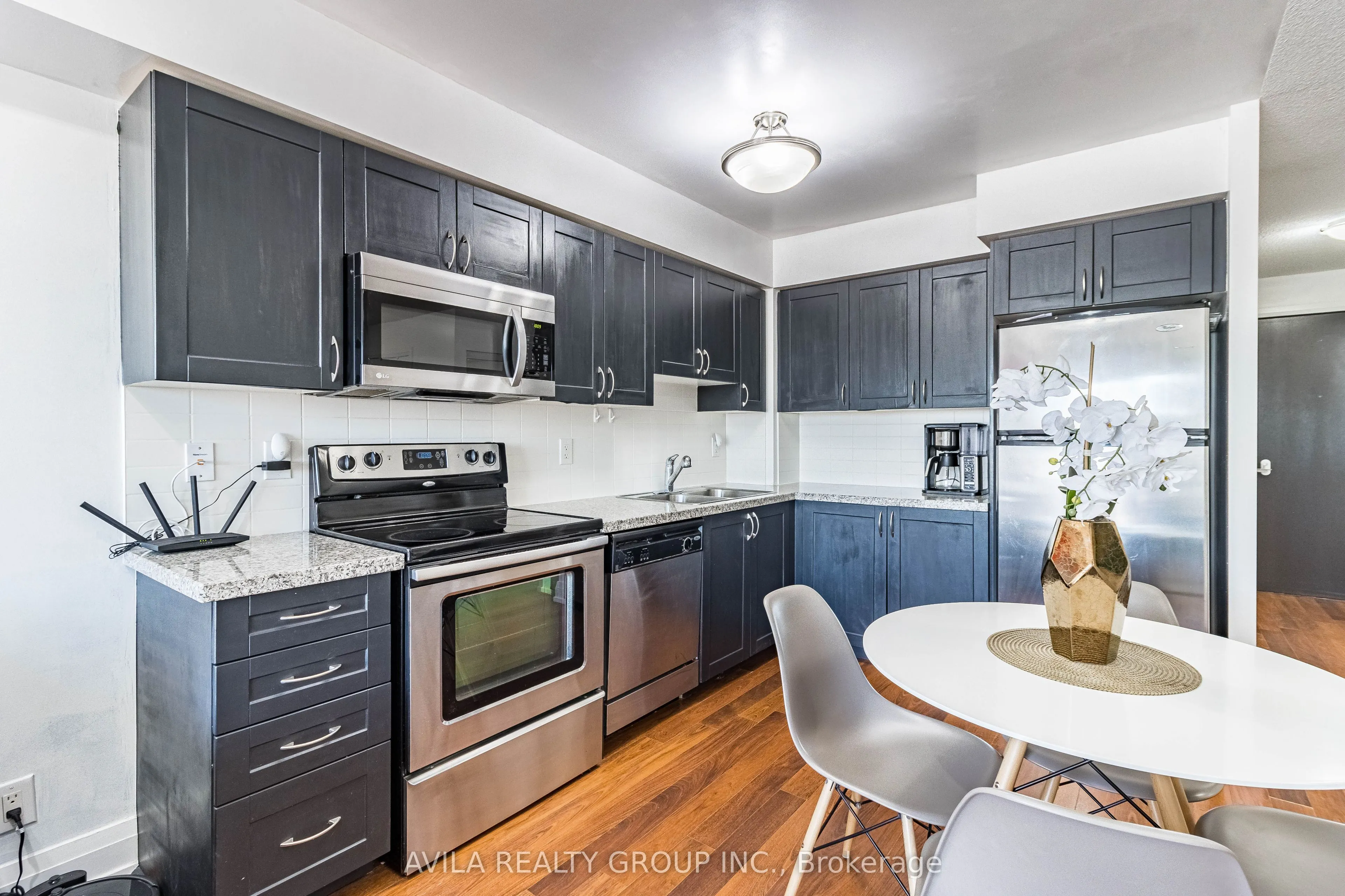1 De Boers Drive, #606