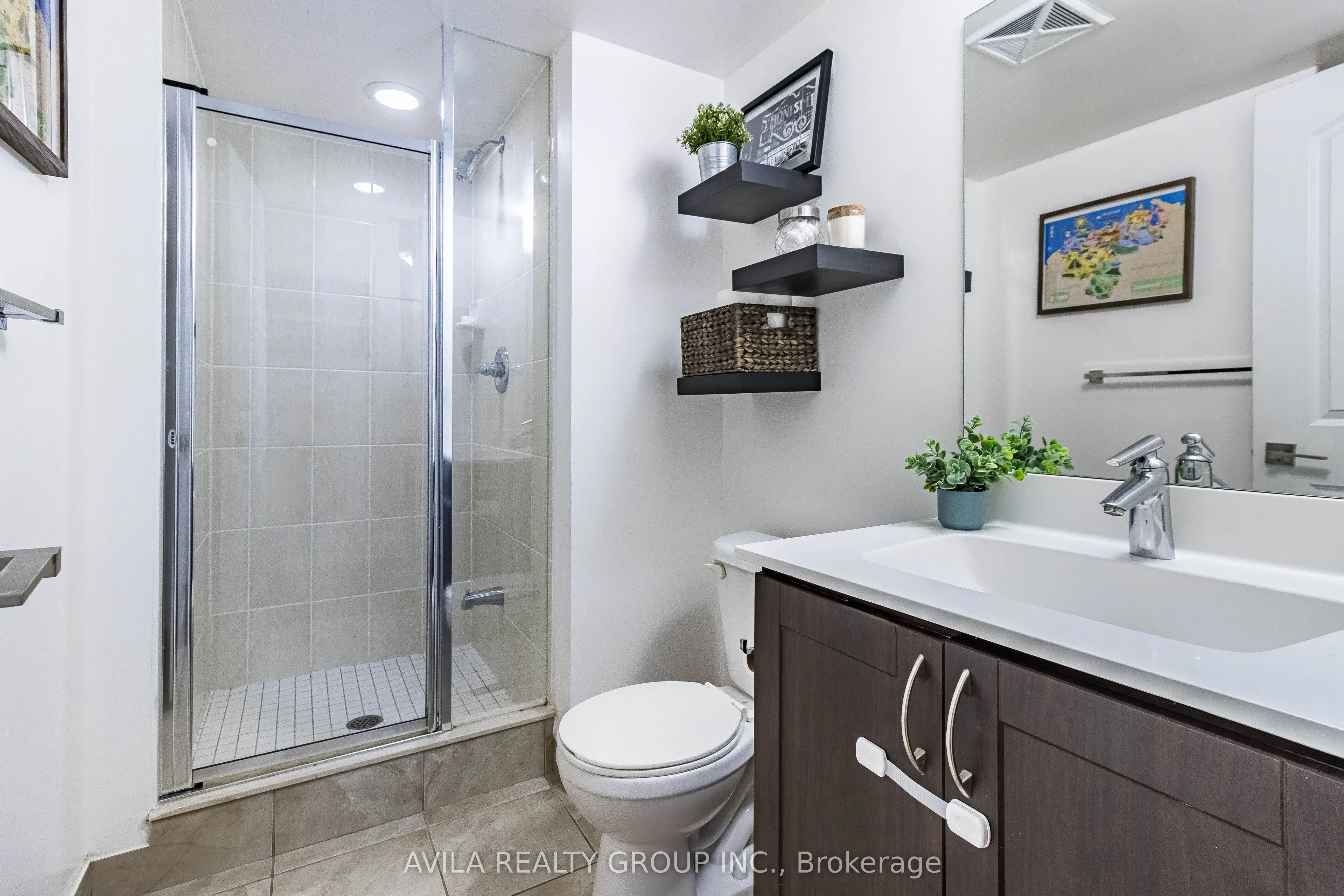 1 De Boers Drive, #606