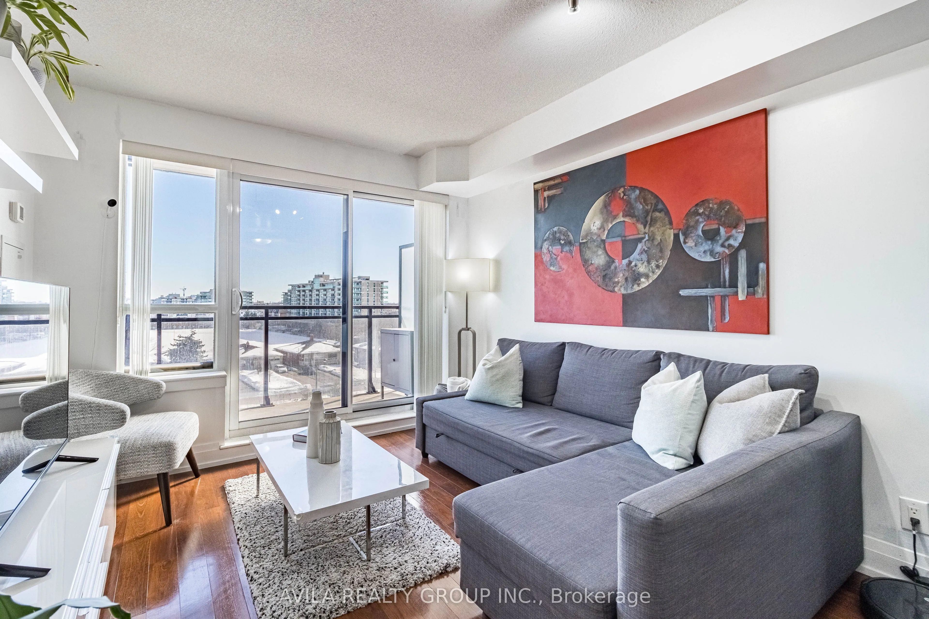 1 De Boers Drive, #606