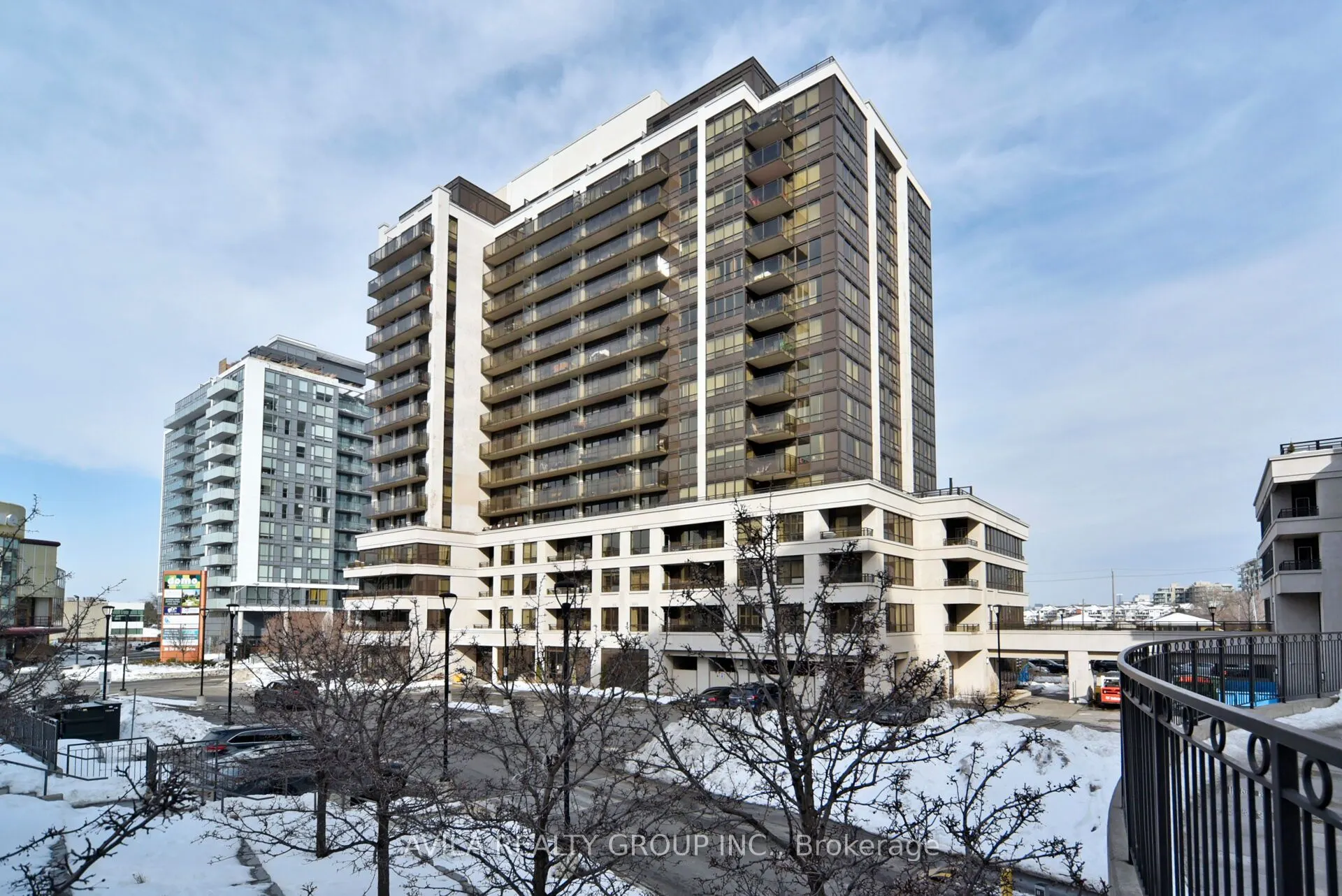 1 De Boers Drive, #606