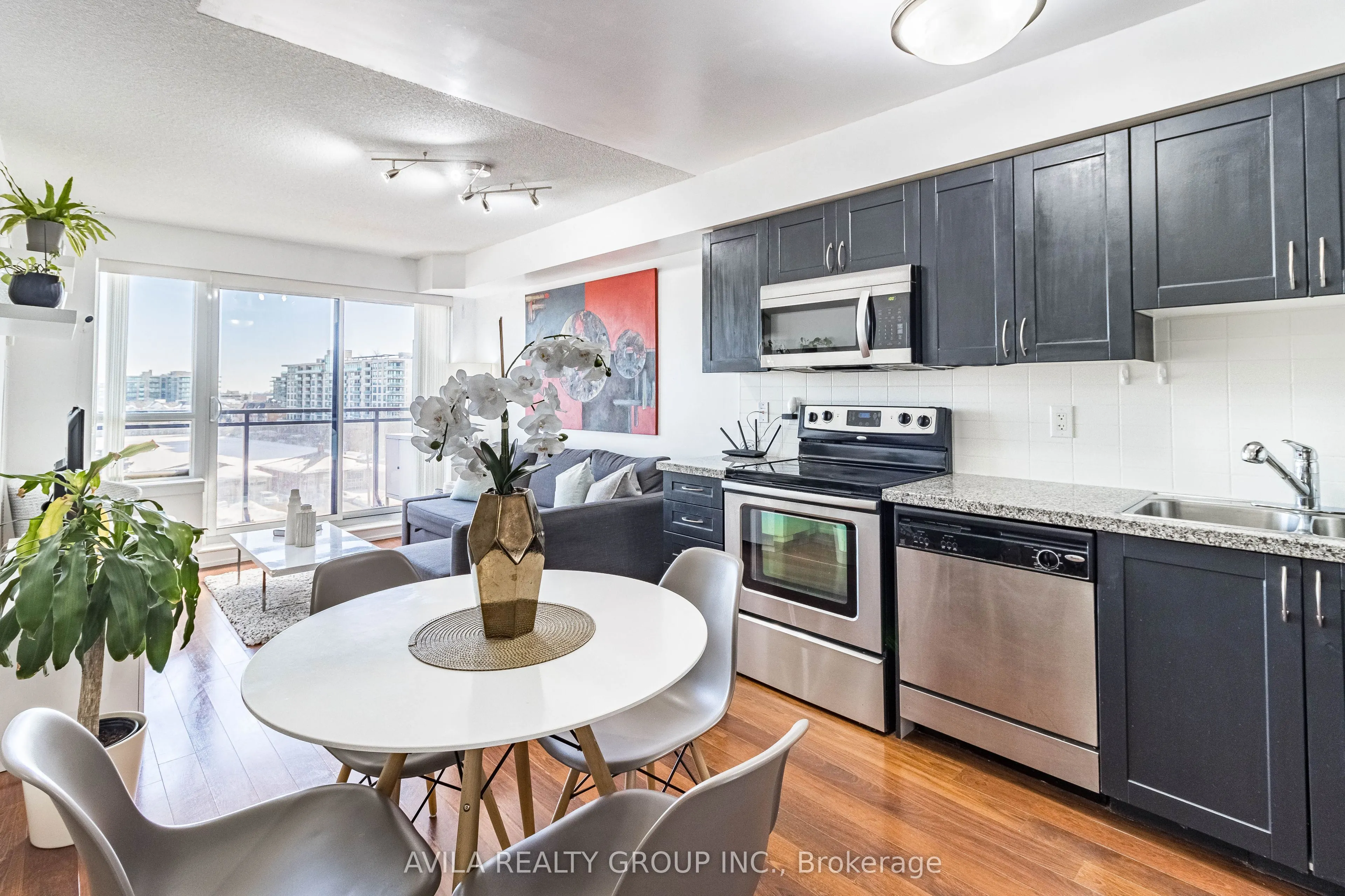 1 De Boers Drive, #606