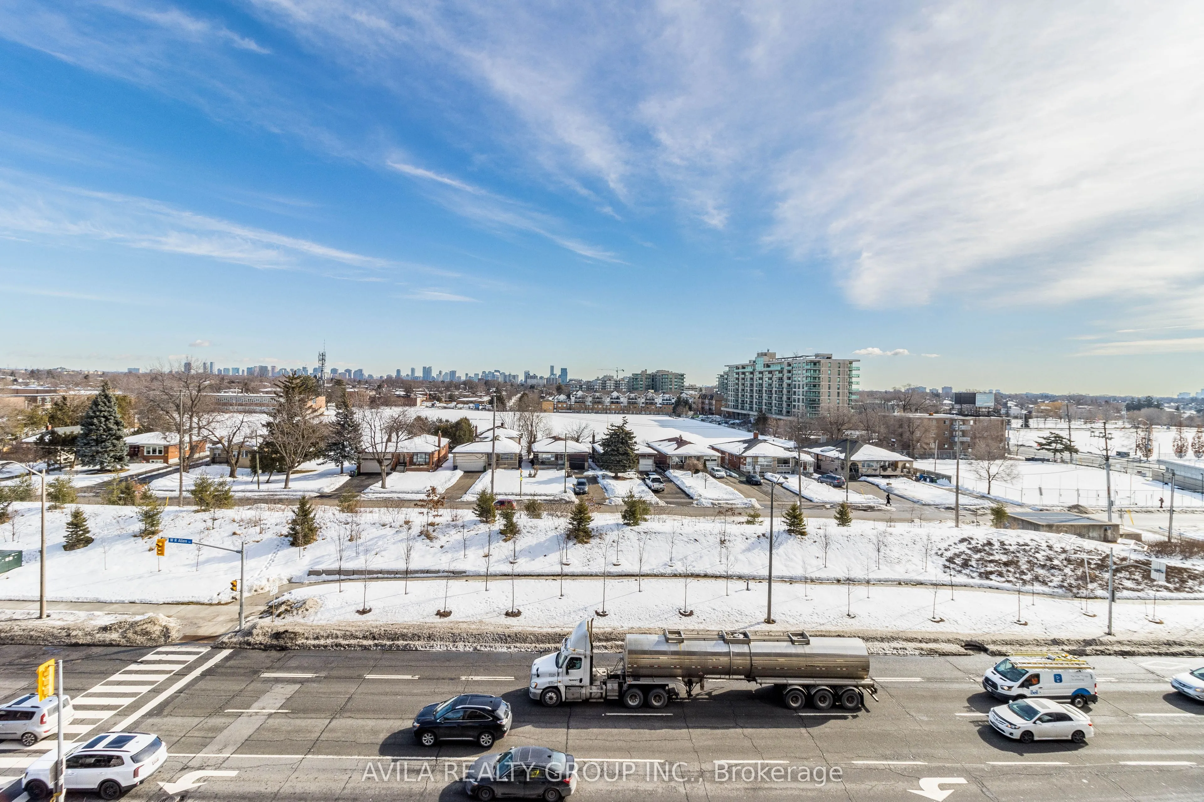 1 De Boers Drive, #606