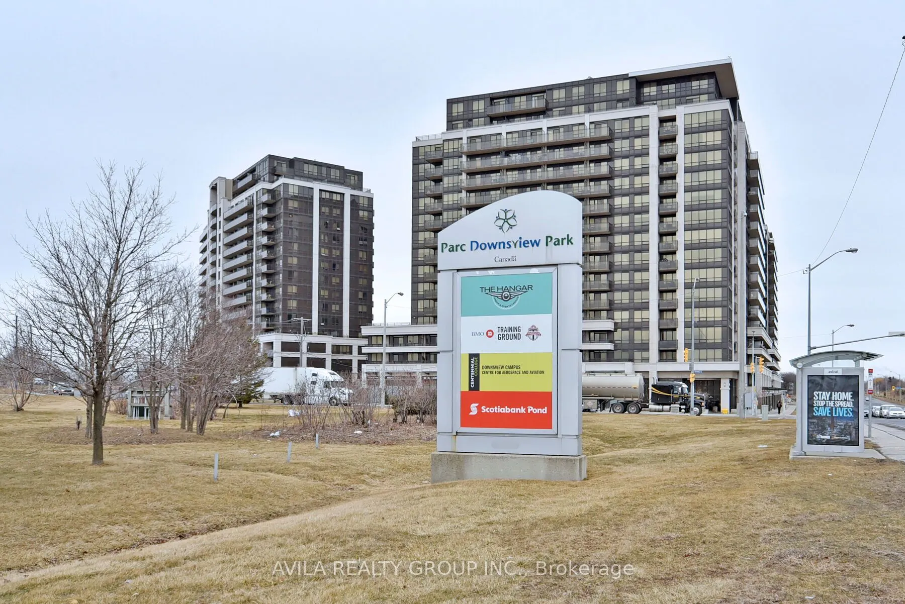 1 De Boers Drive, #606