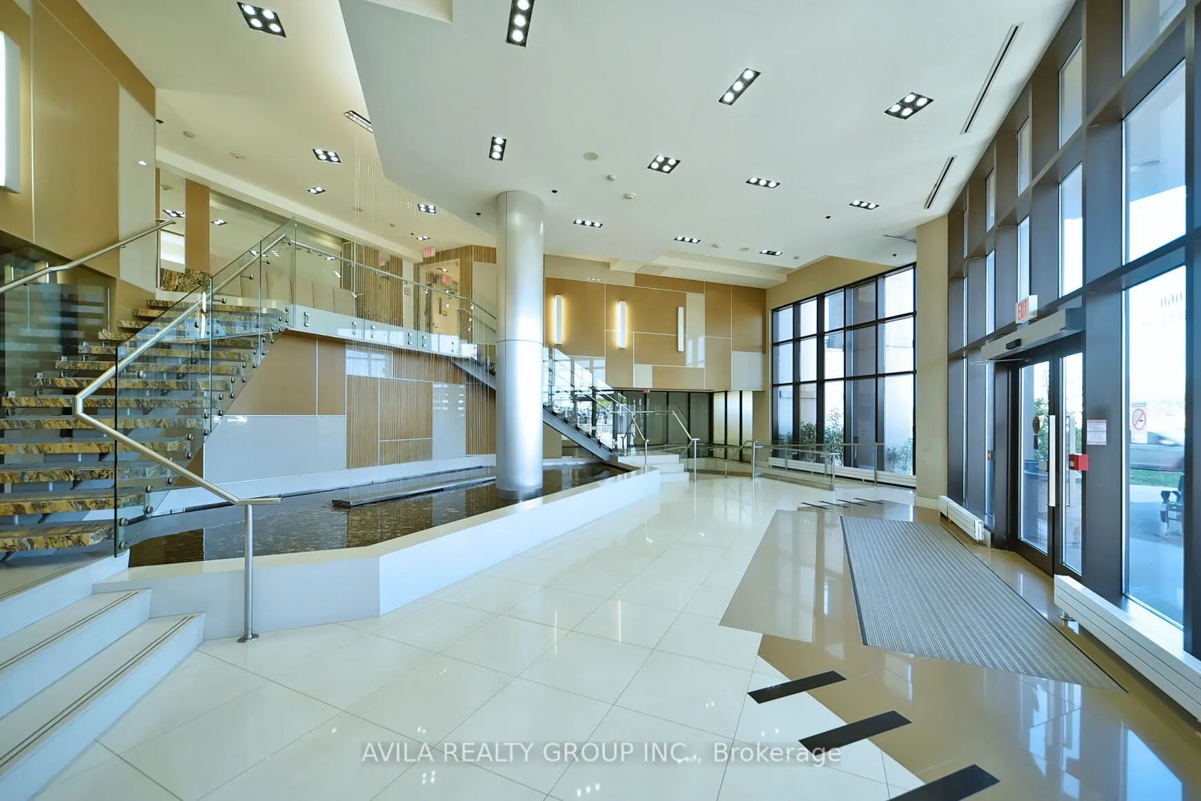 1 De Boers Drive, #606