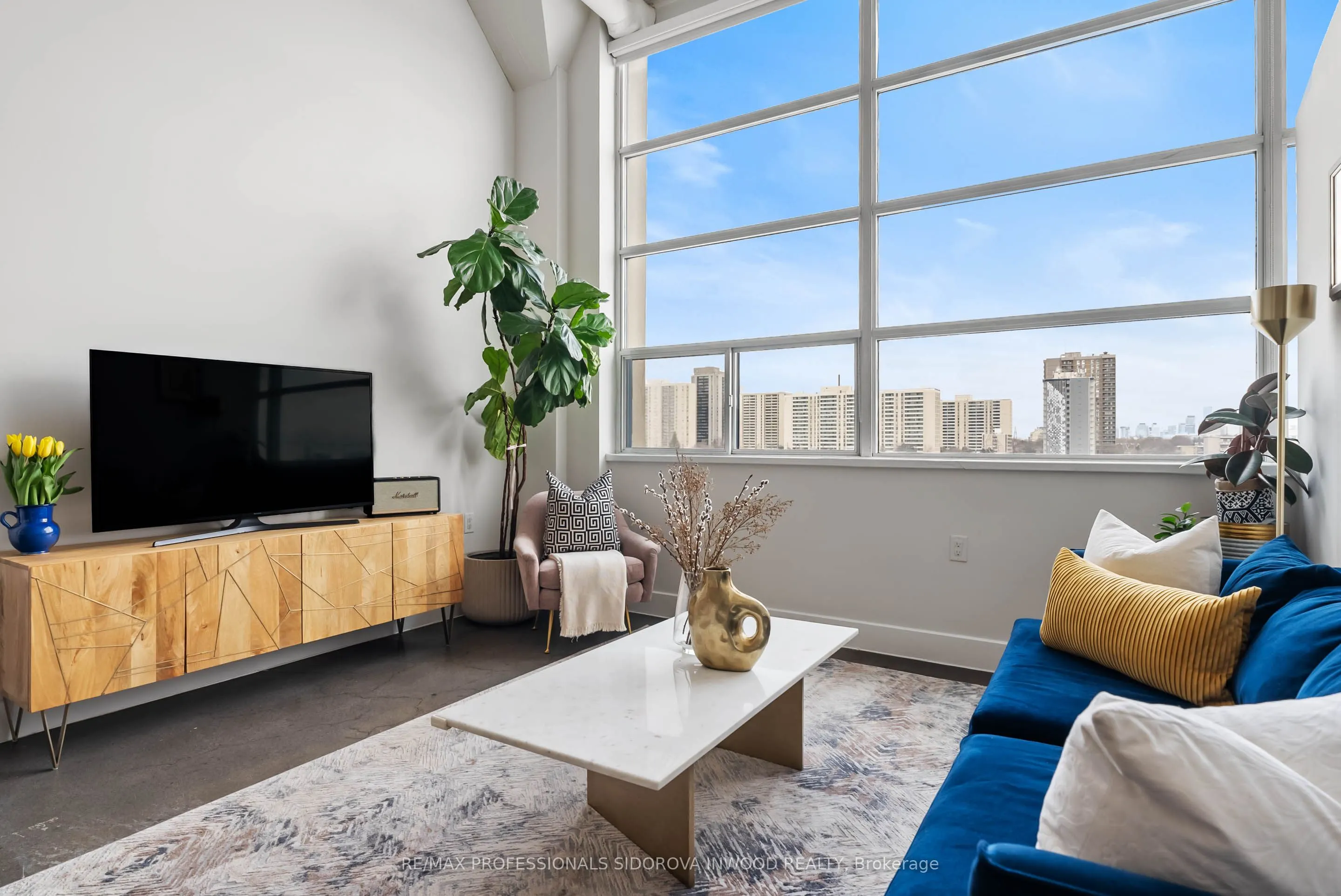 1001 Roselawn Avenue, #429