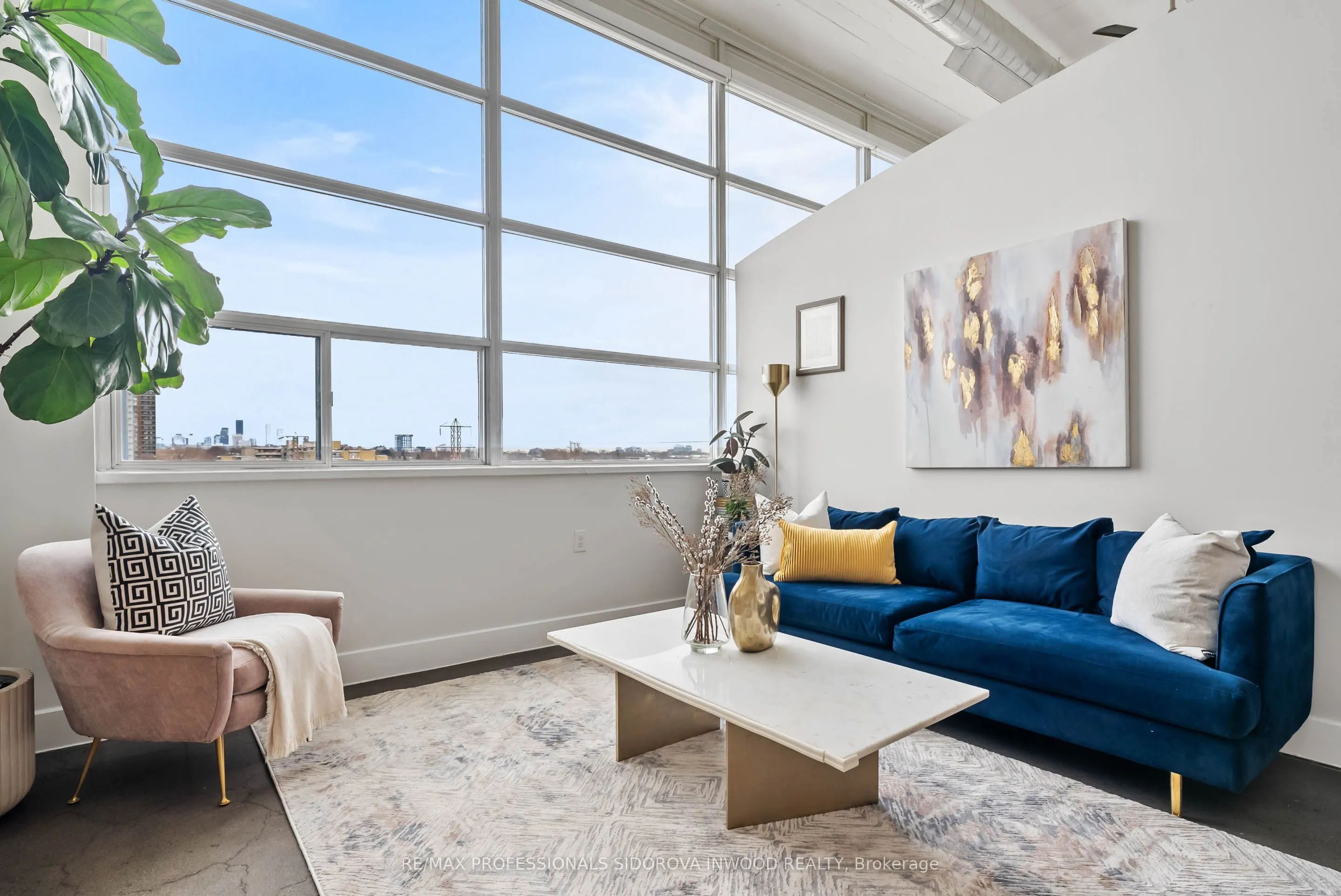 1001 Roselawn Avenue, #429