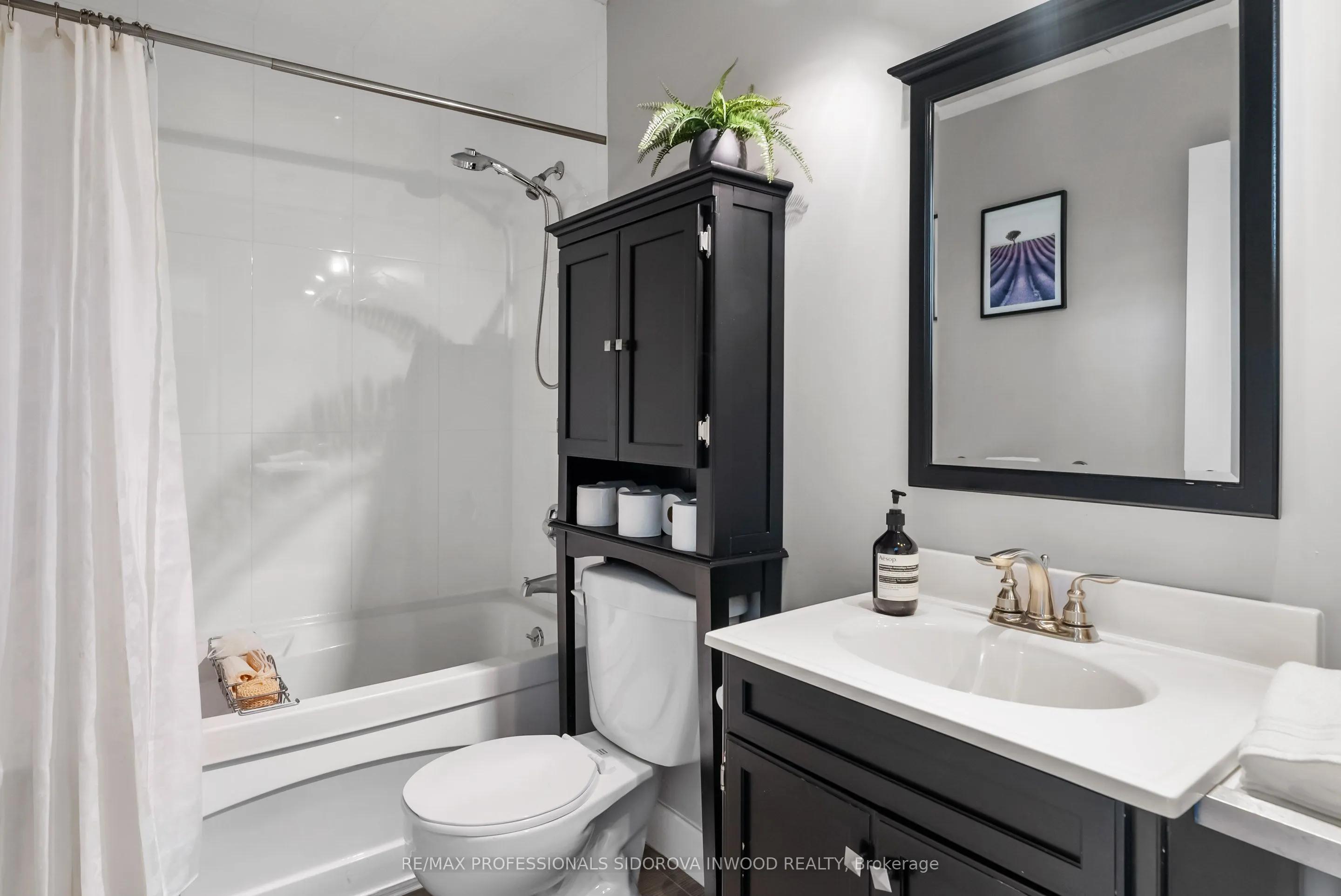 1001 Roselawn Avenue, #429