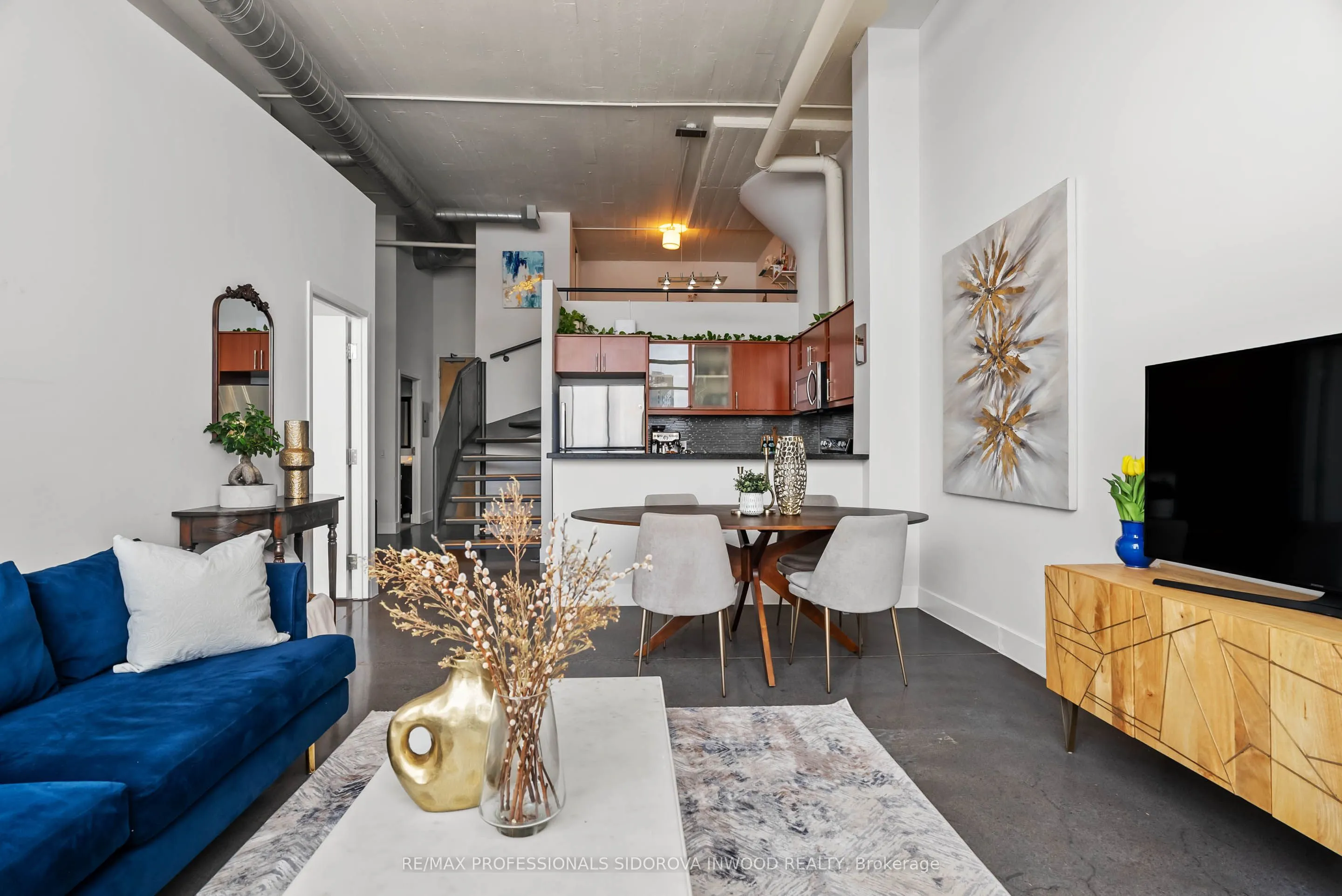 1001 Roselawn Avenue, #429