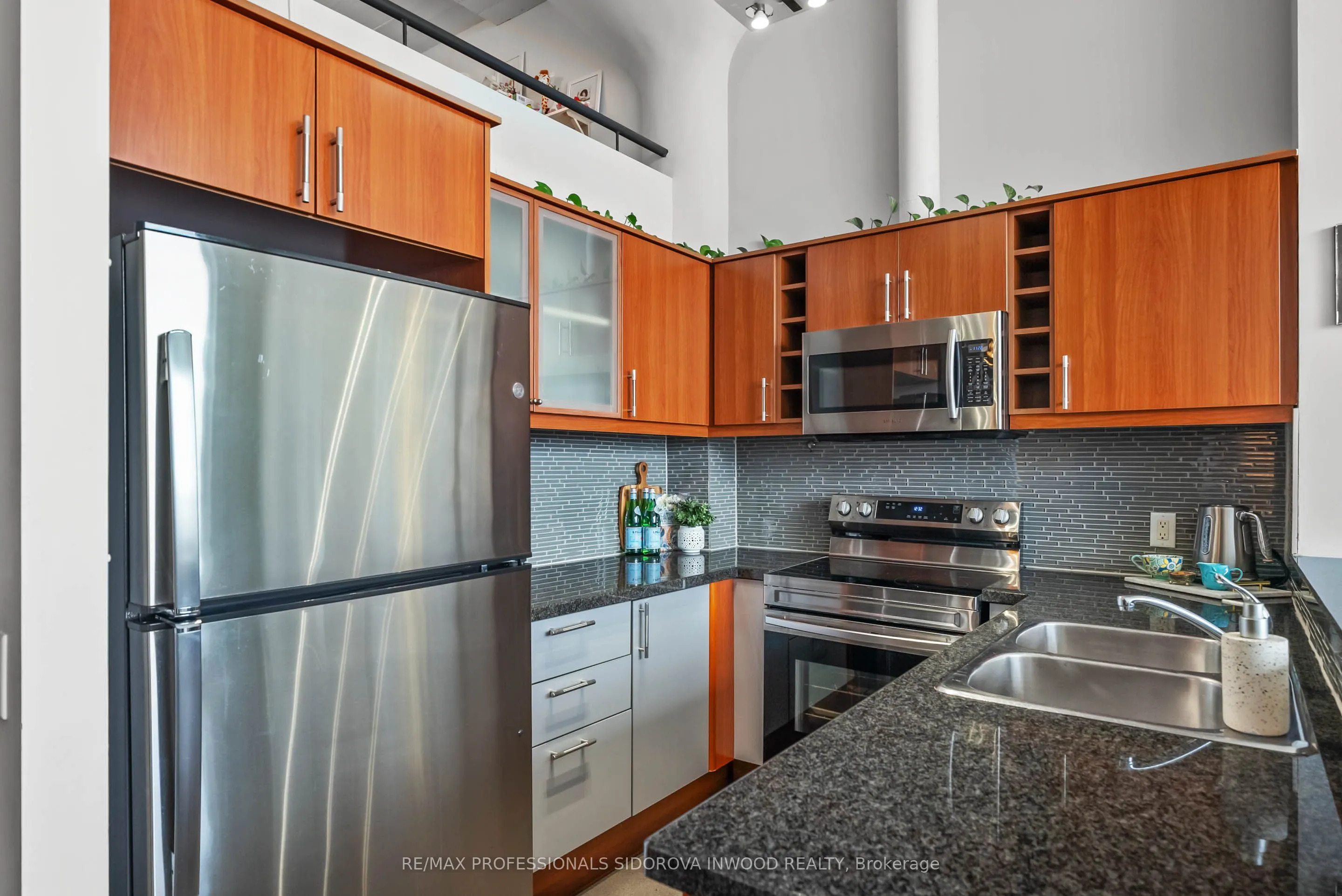 1001 Roselawn Avenue, #429