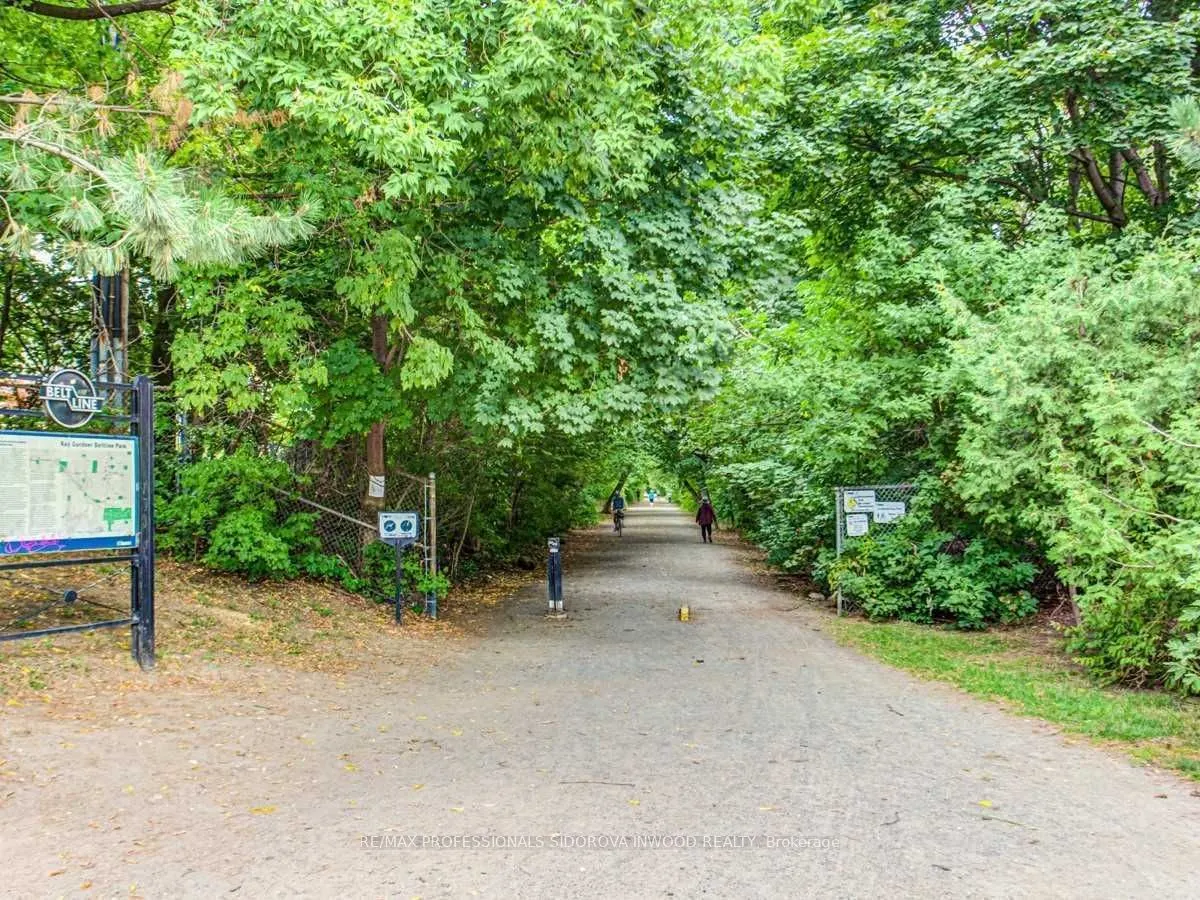 1001 Roselawn Avenue, #429