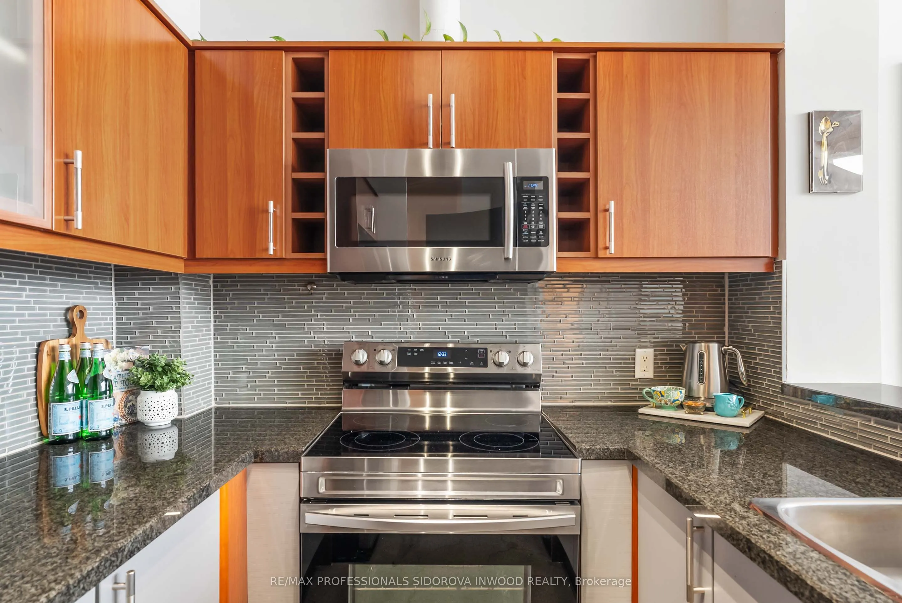1001 Roselawn Avenue, #429