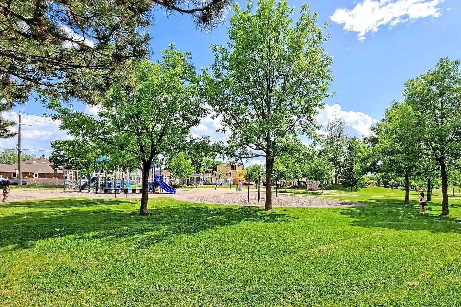 1001 Roselawn Avenue, #429