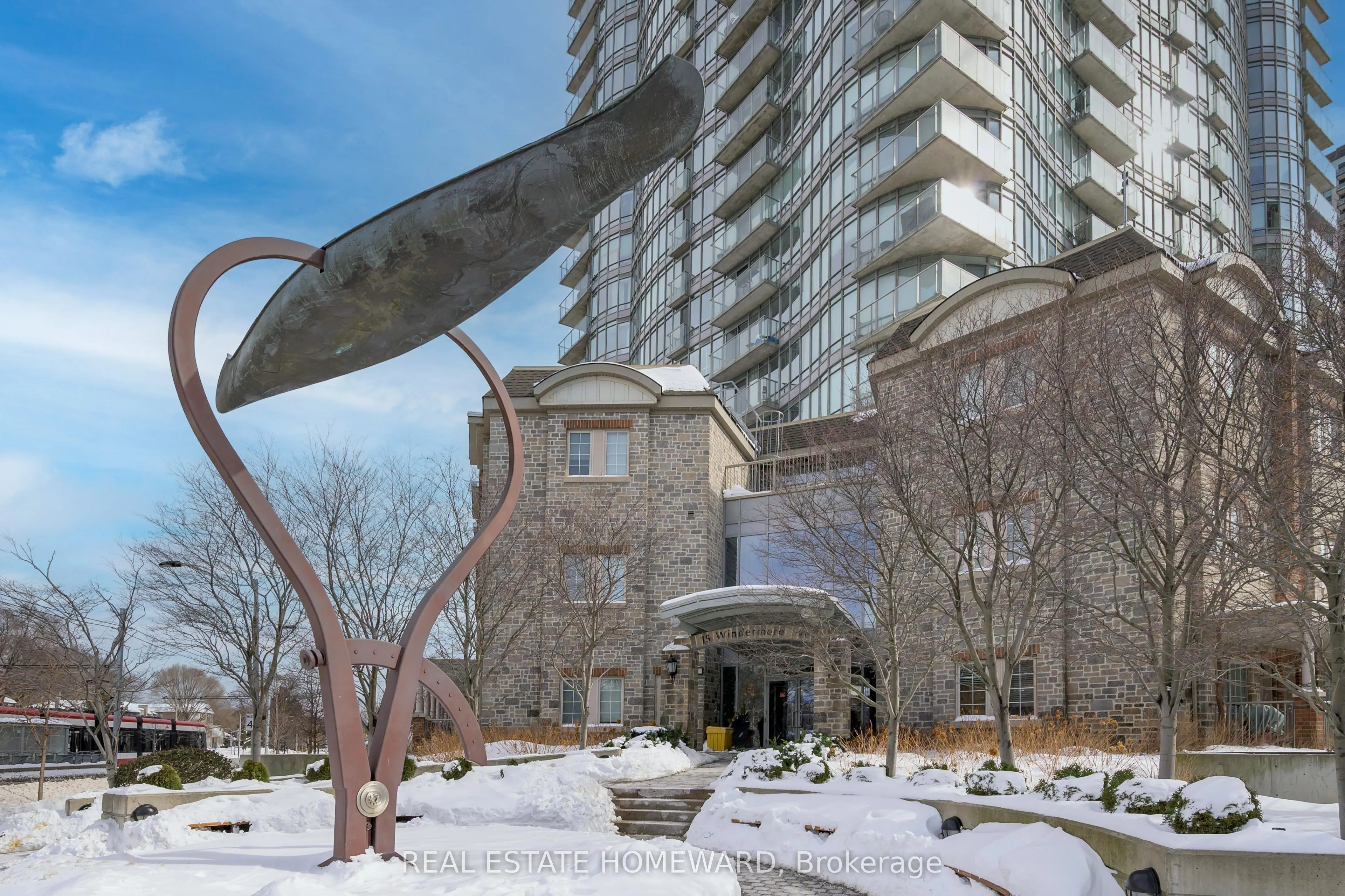 15 Windermere Avenue, #2107