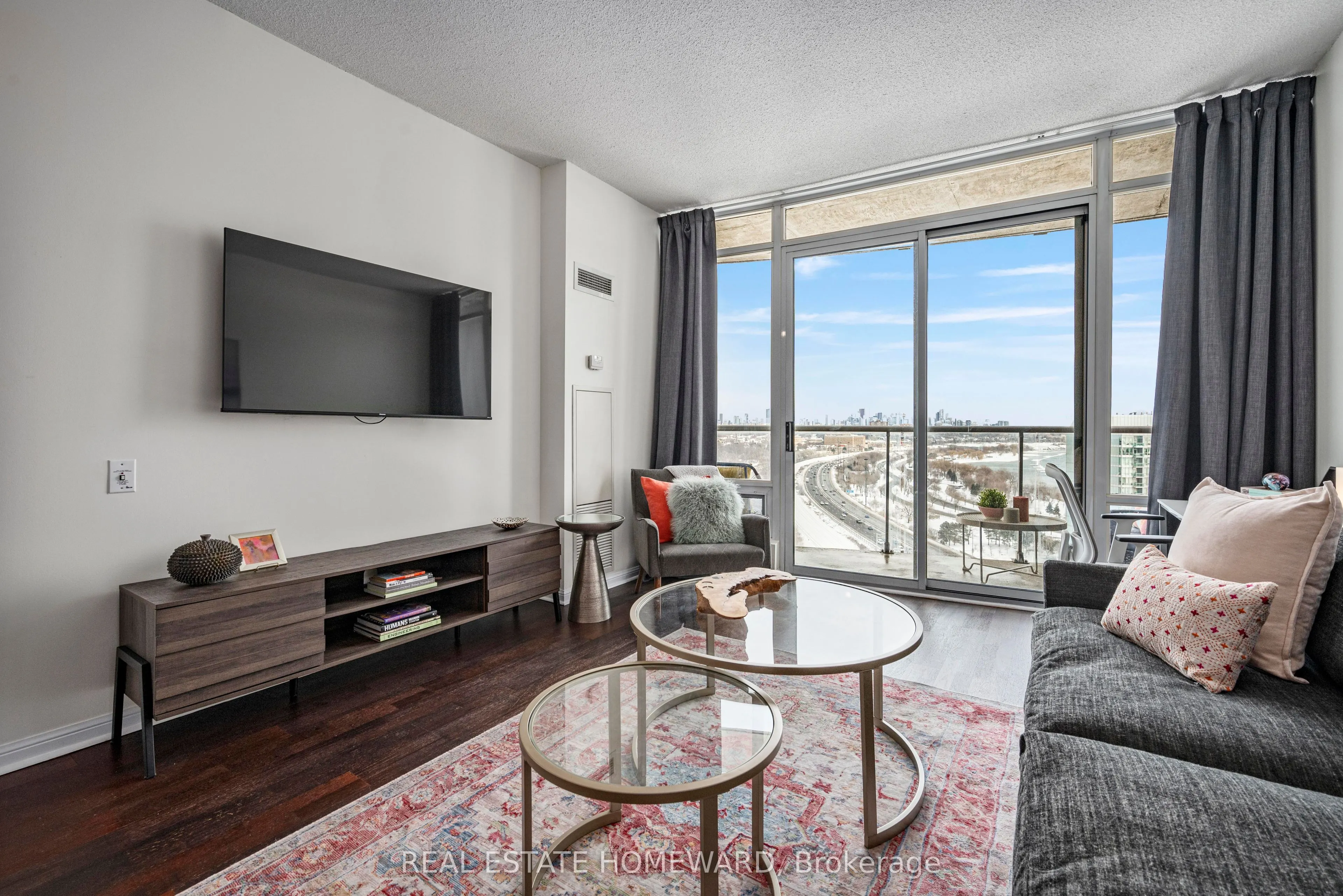 15 Windermere Avenue, #2107