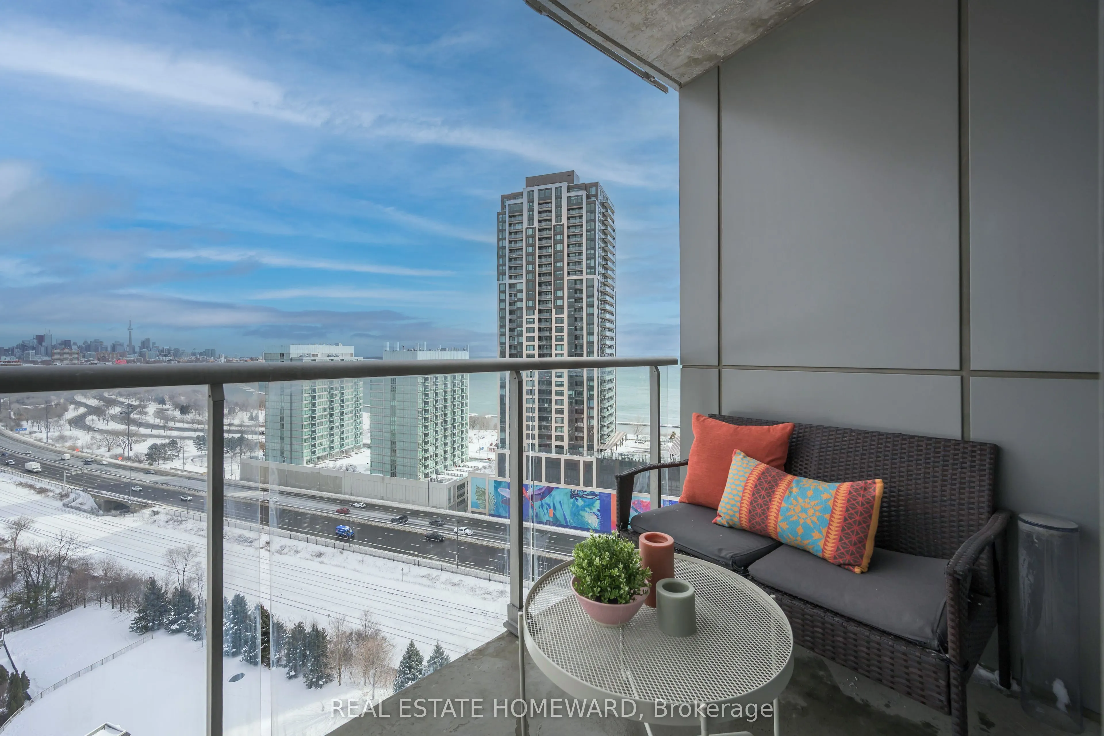 15 Windermere Avenue, #2107