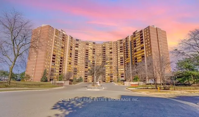 714 The West Mall #903