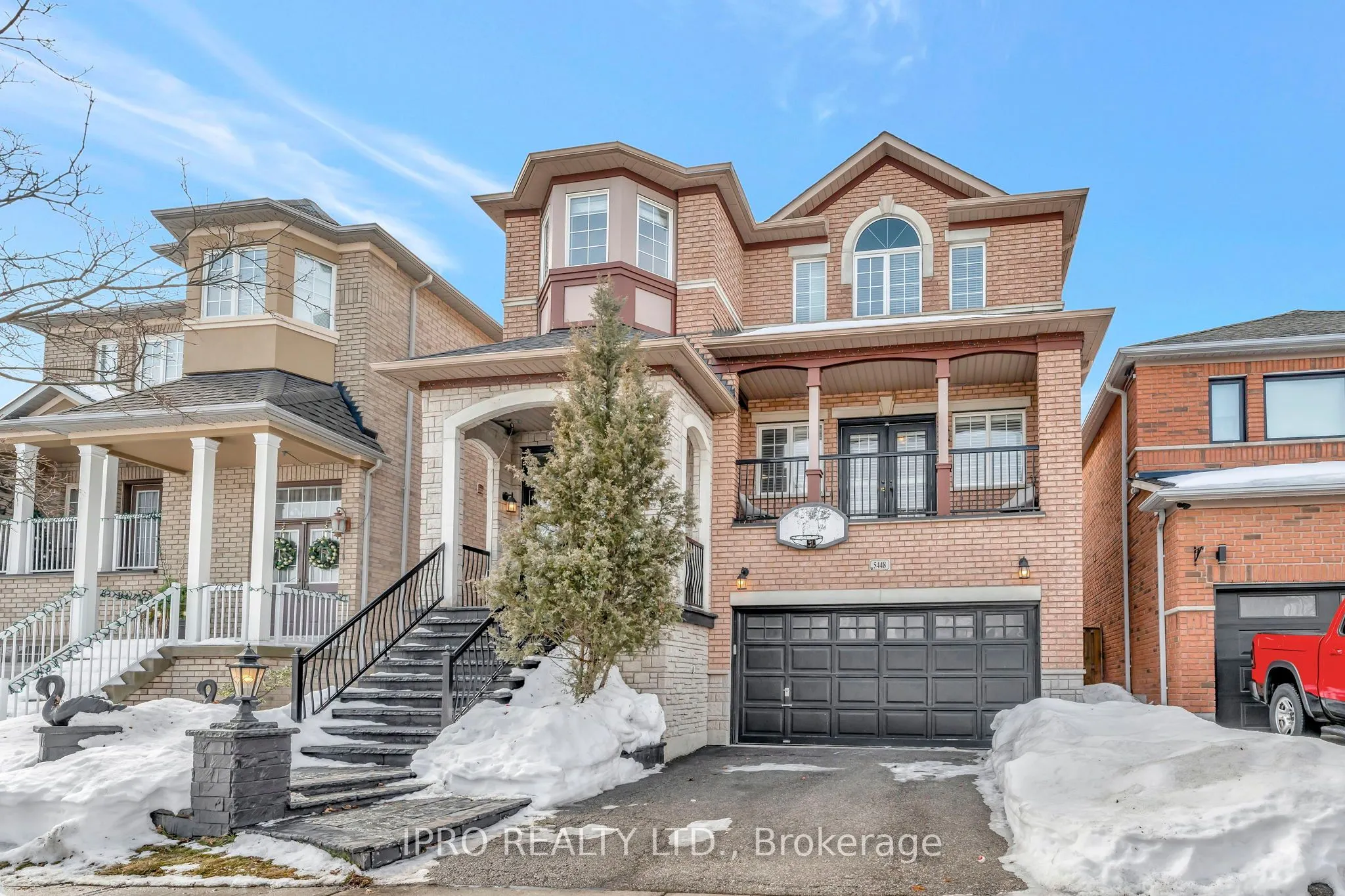 5448 Churchill Meadows Boulevard