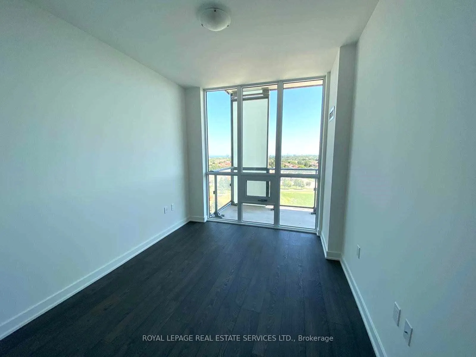 4677 Glen Erin Drive, #906